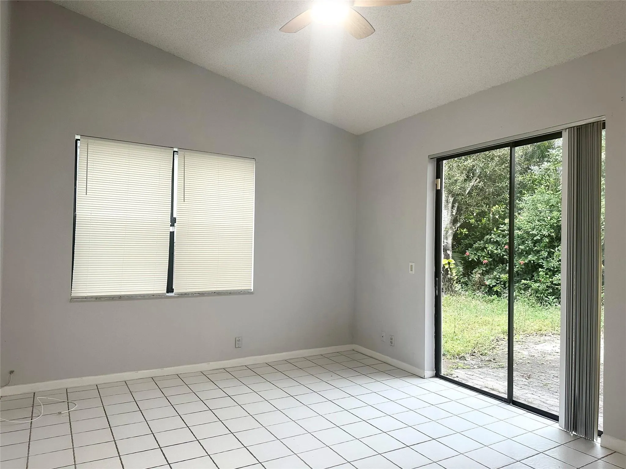 10461 NW 12th Court
