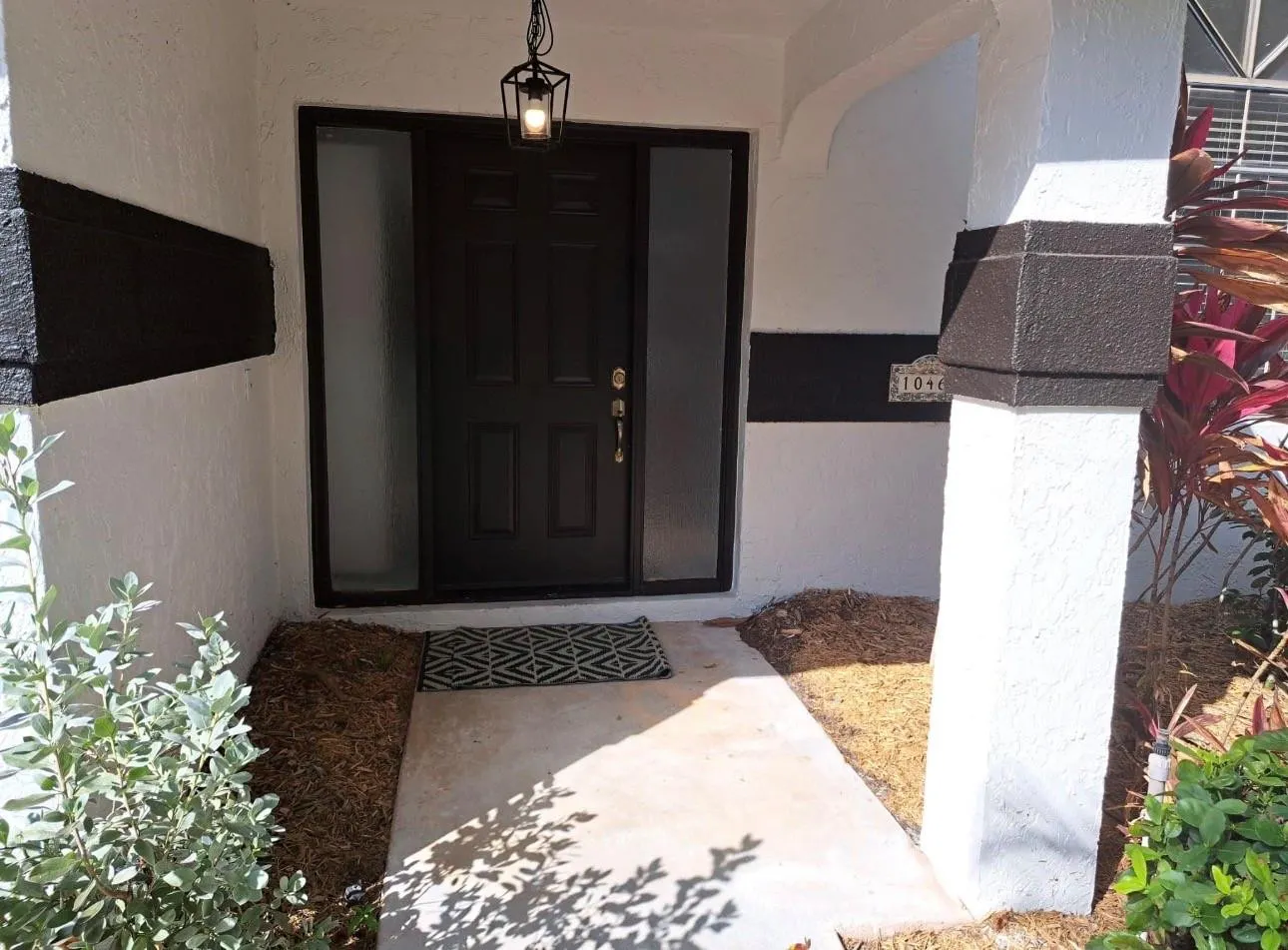 10461 NW 12th Court