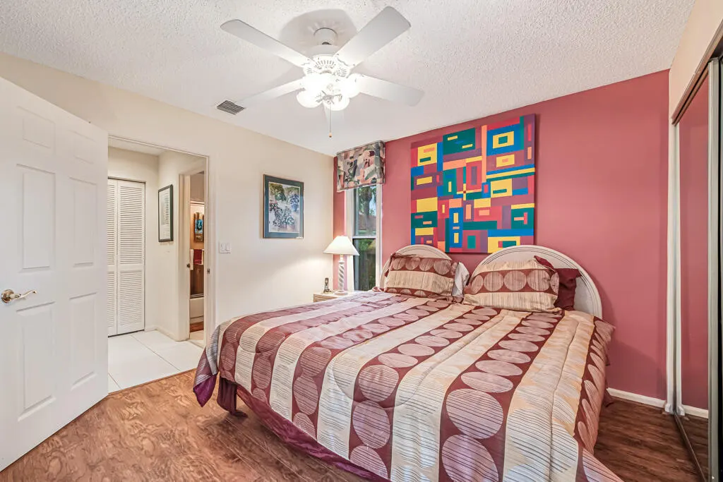 7288 Summer Tree Drive