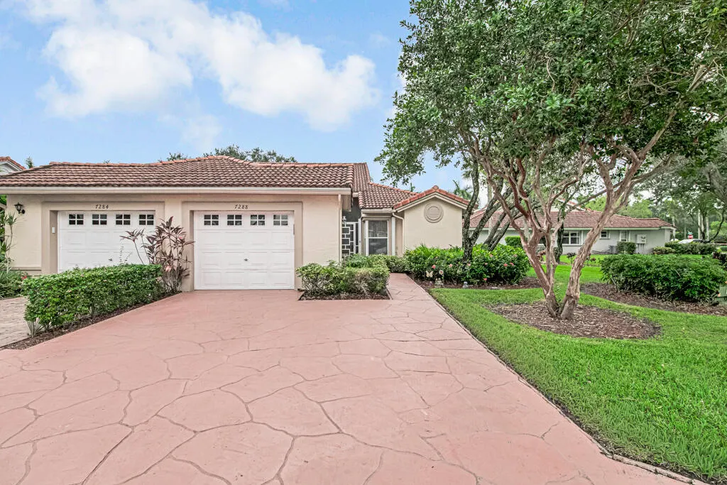 7288 Summer Tree Drive