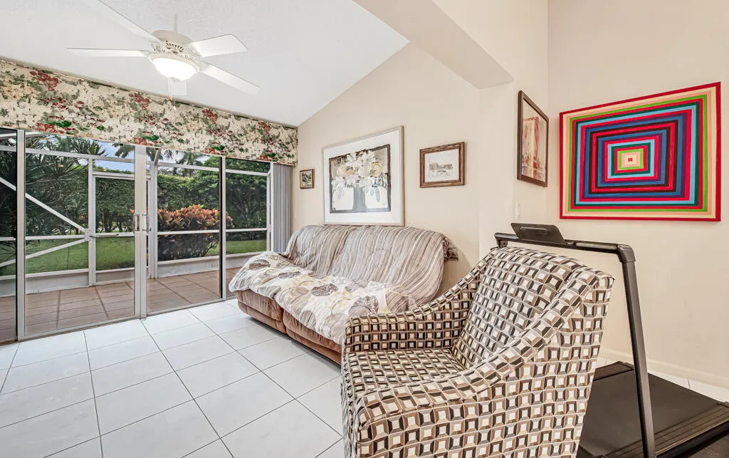 7288 Summer Tree Drive