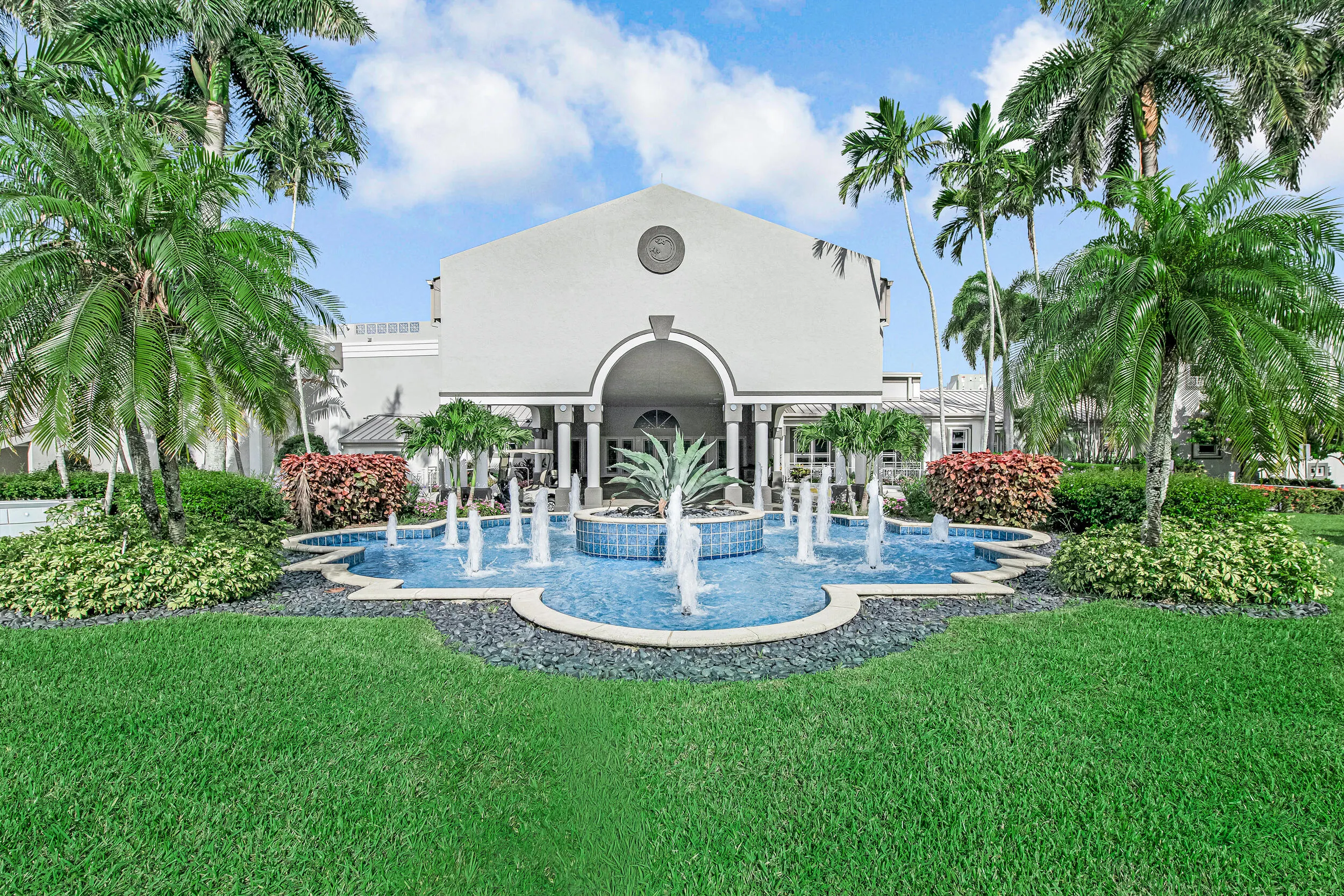 7288 Summer Tree Drive