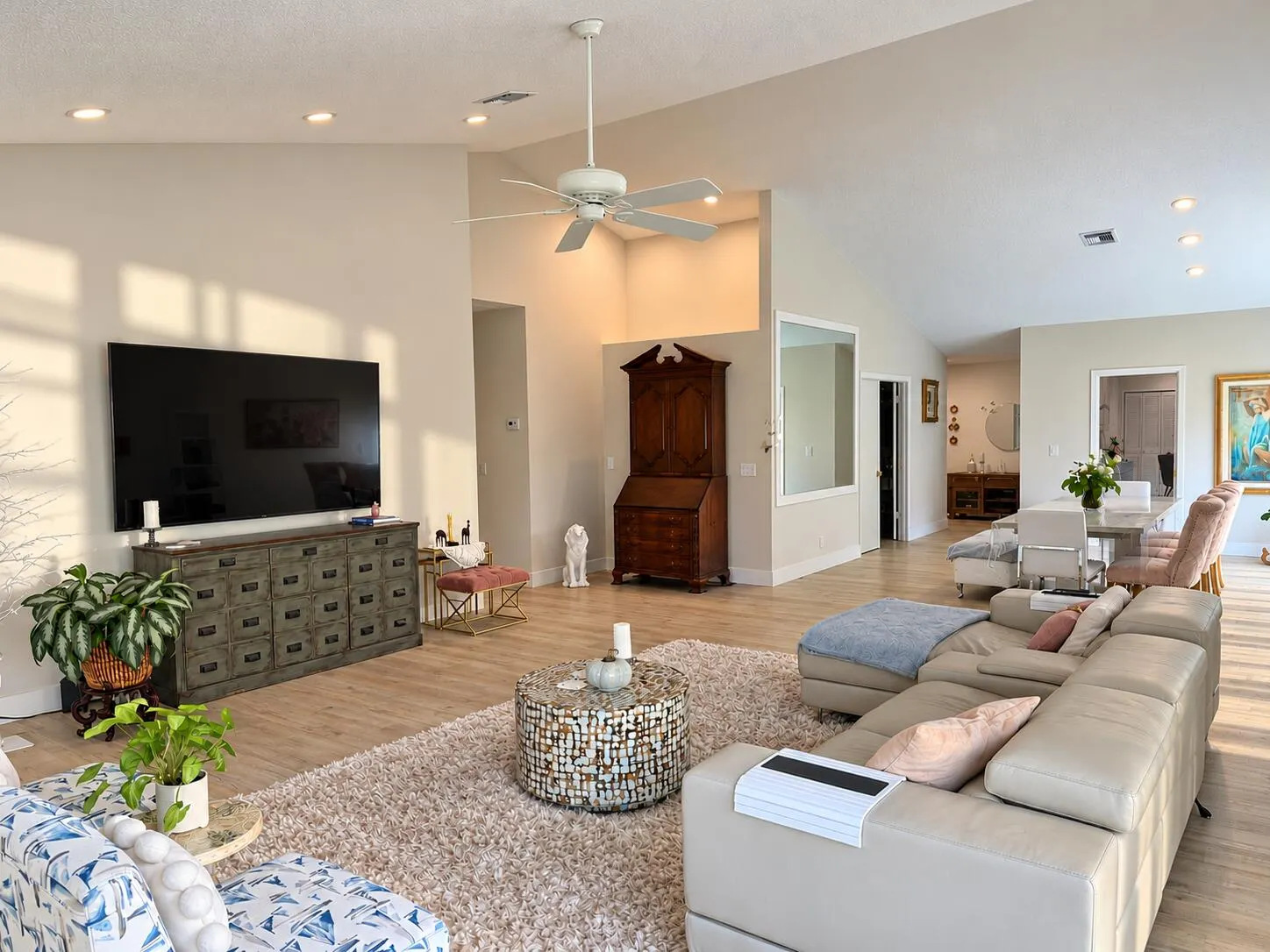 23379 Water Circle