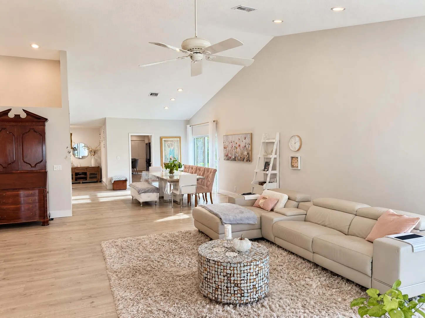 23379 Water Circle
