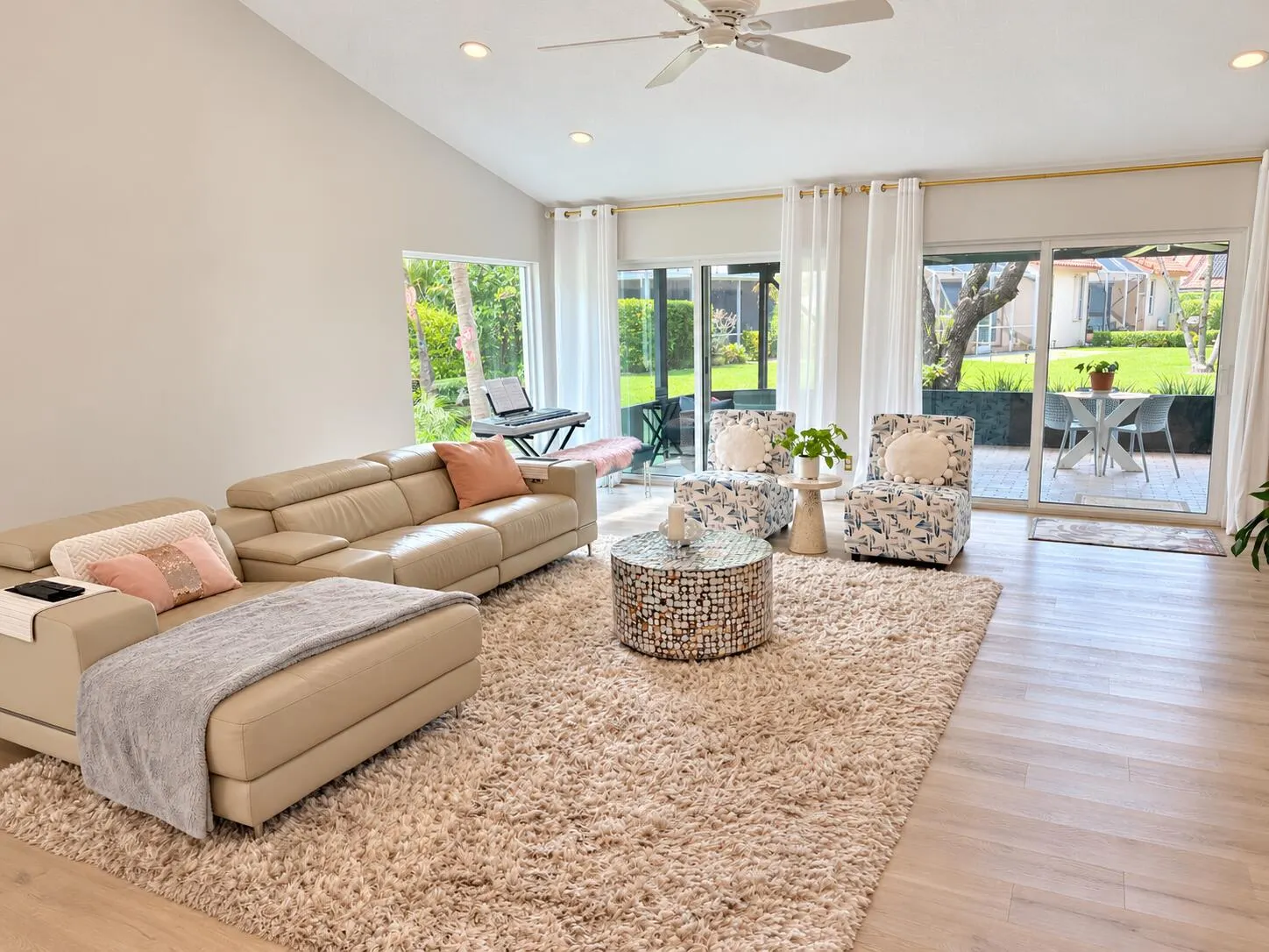 23379 Water Circle