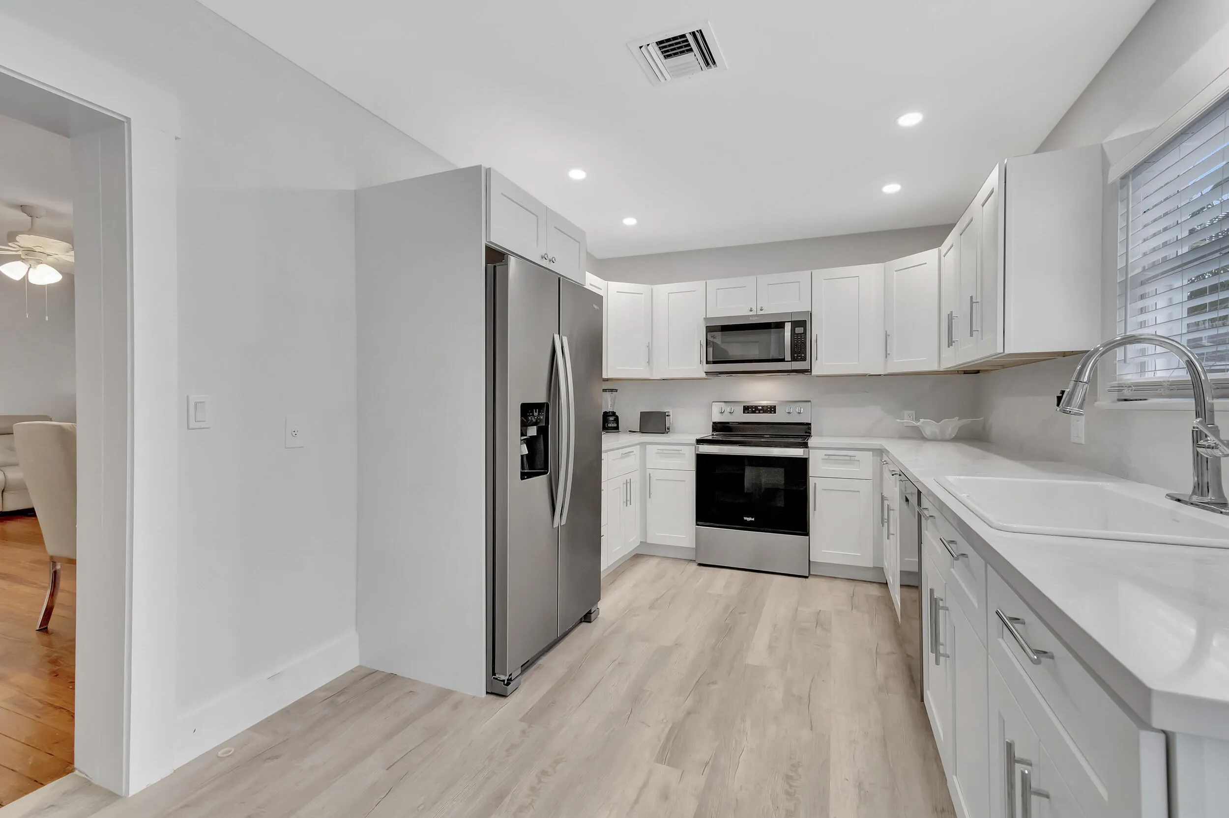 320 SE 4th Avenue