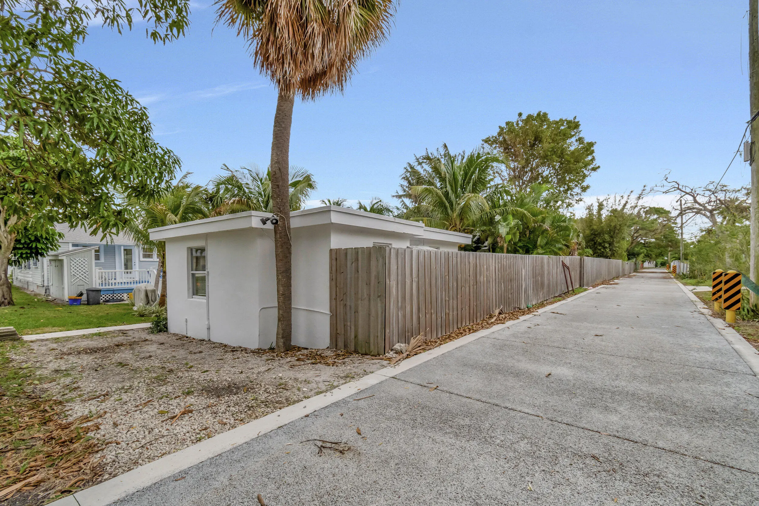 320 SE 4th Avenue