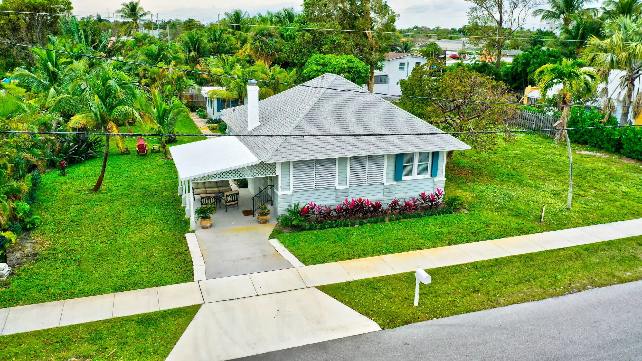 320 SE 4th Avenue
