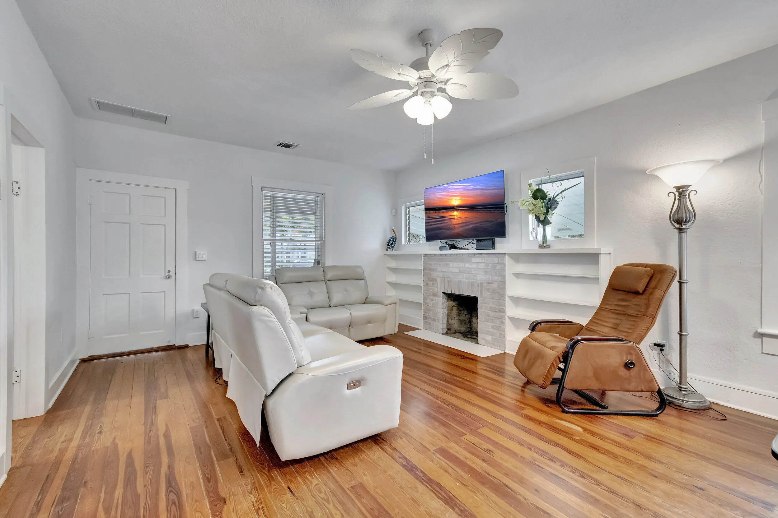 320 SE 4th Avenue