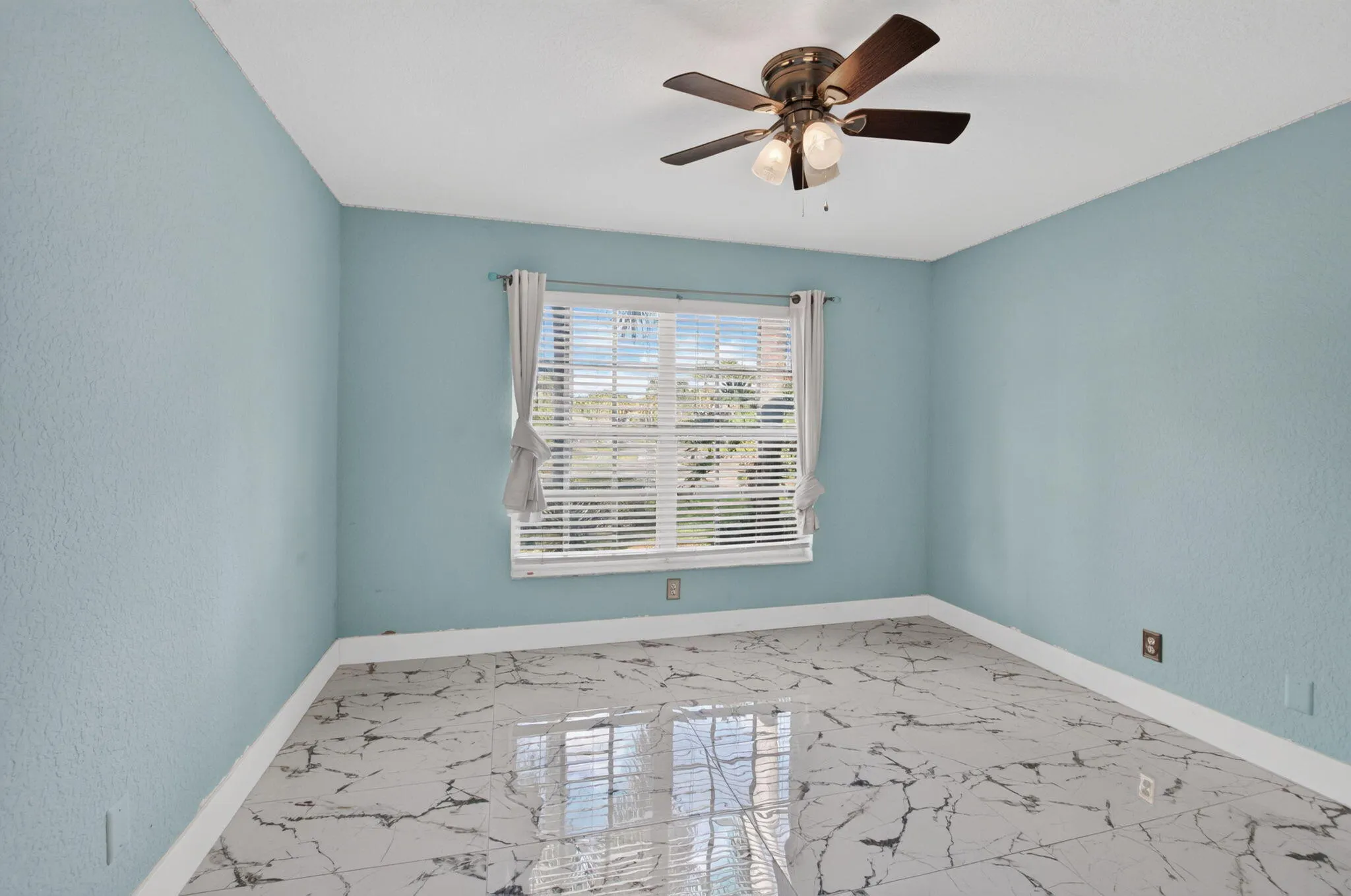 8186 White Rock Circle