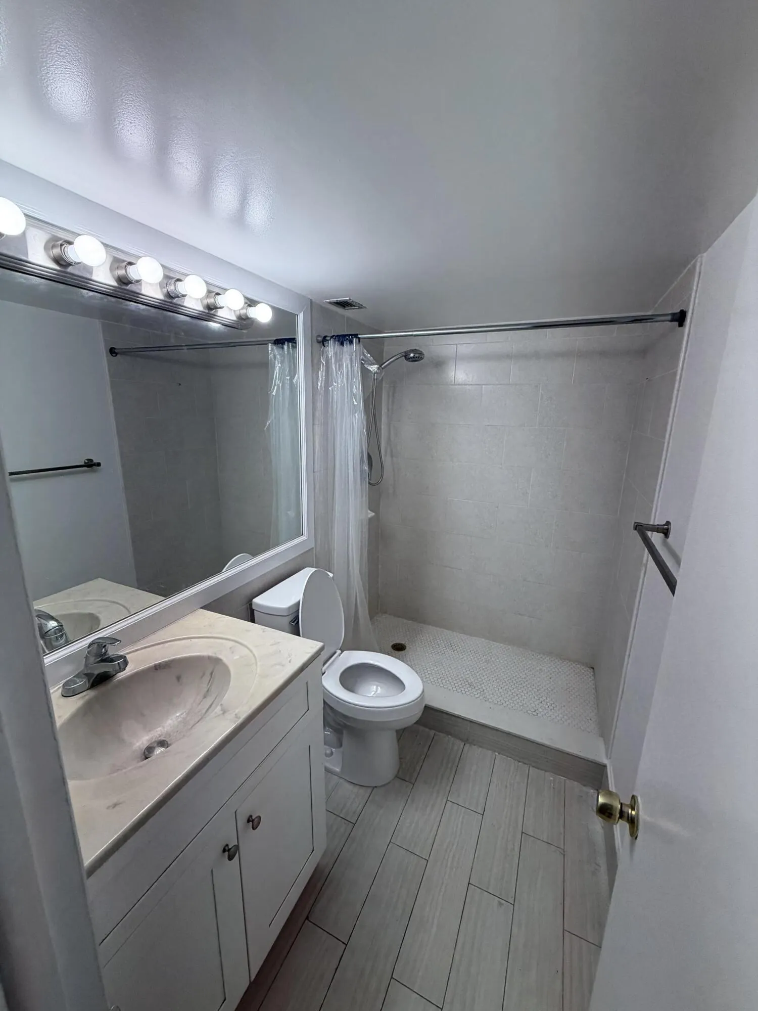 5700 NW 2nd Avenue #210