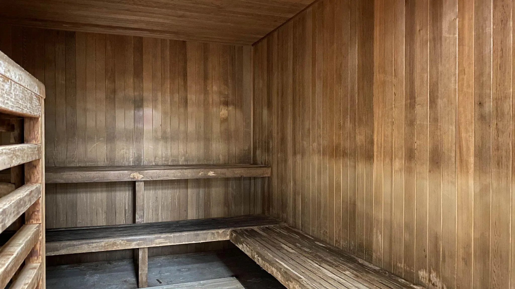 1055 Lyndhurst K