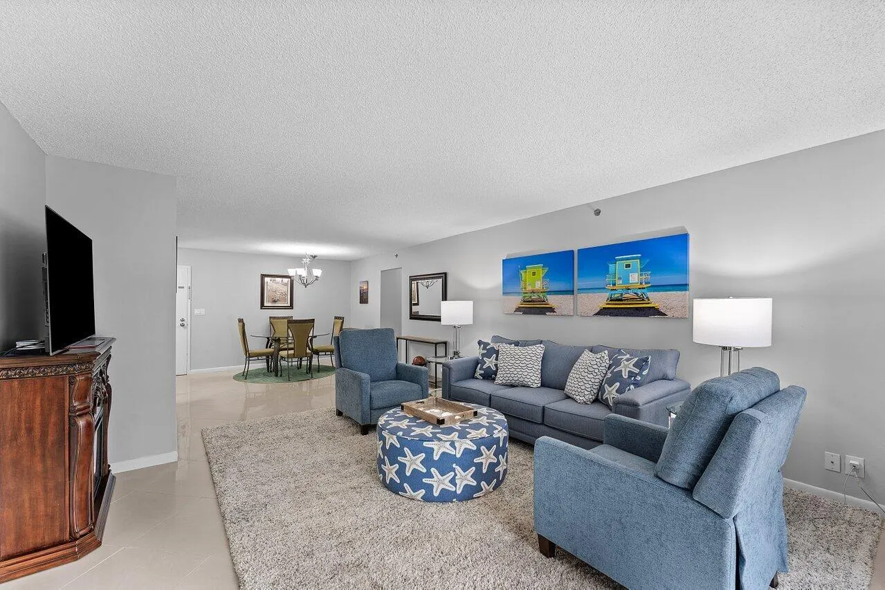 3215 S OCEAN Boulevard #407