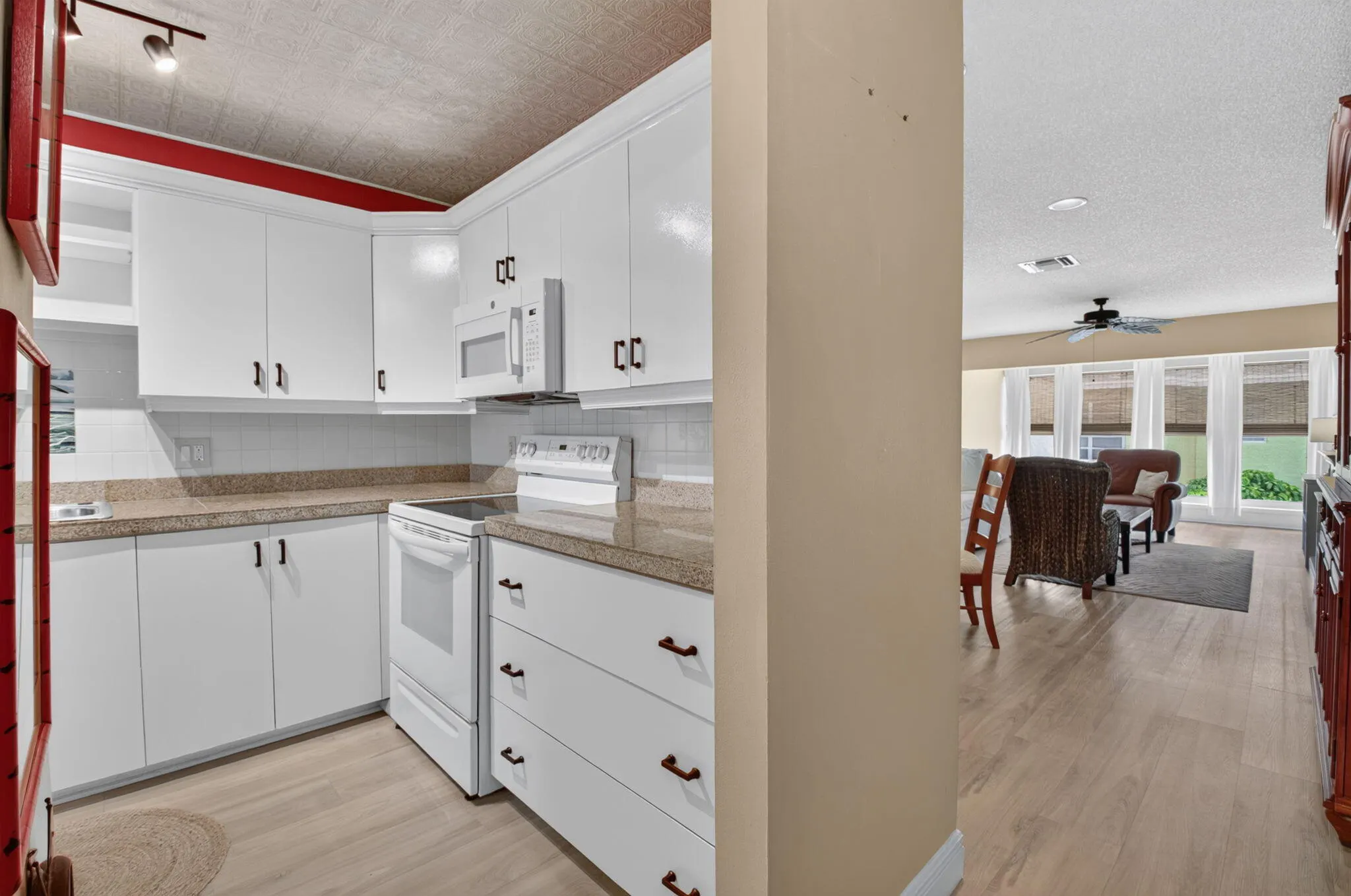 1120 Boxwood Drive