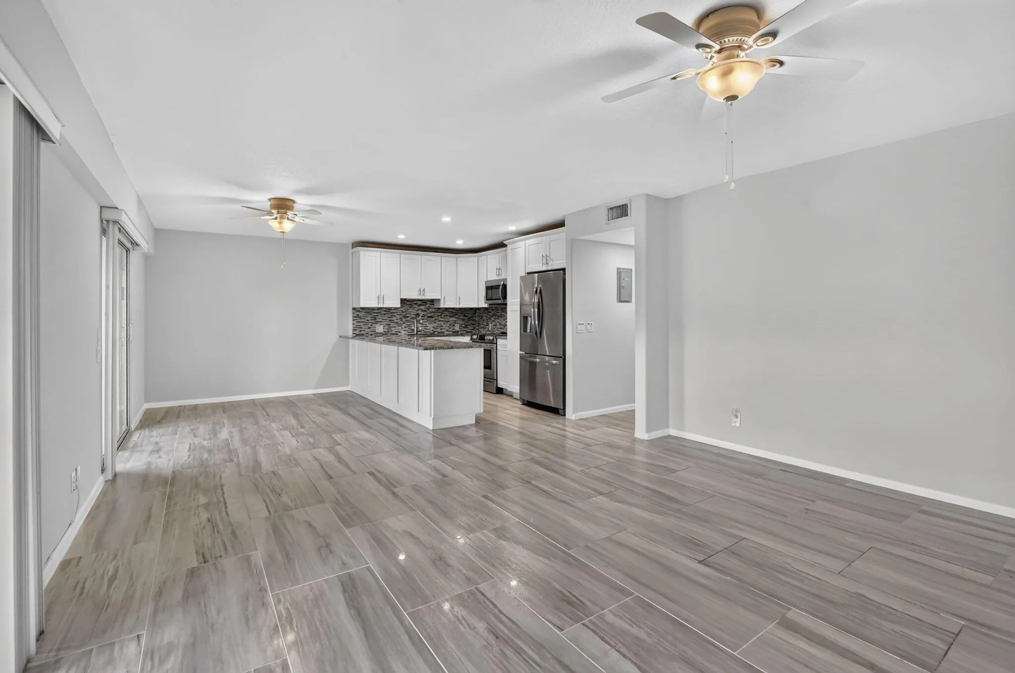 204 DORSET E