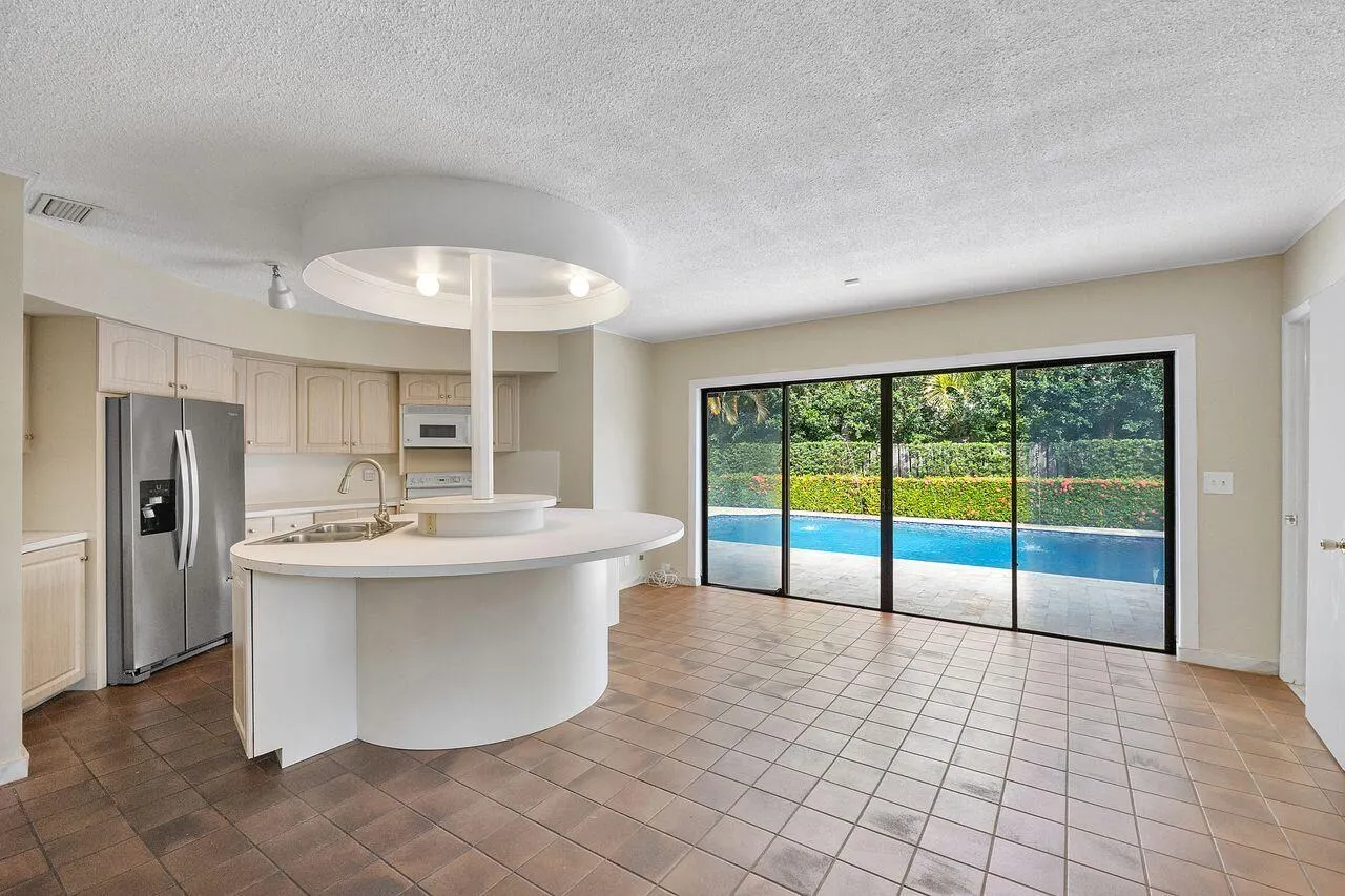 1350 W TERRA MAR Drive
