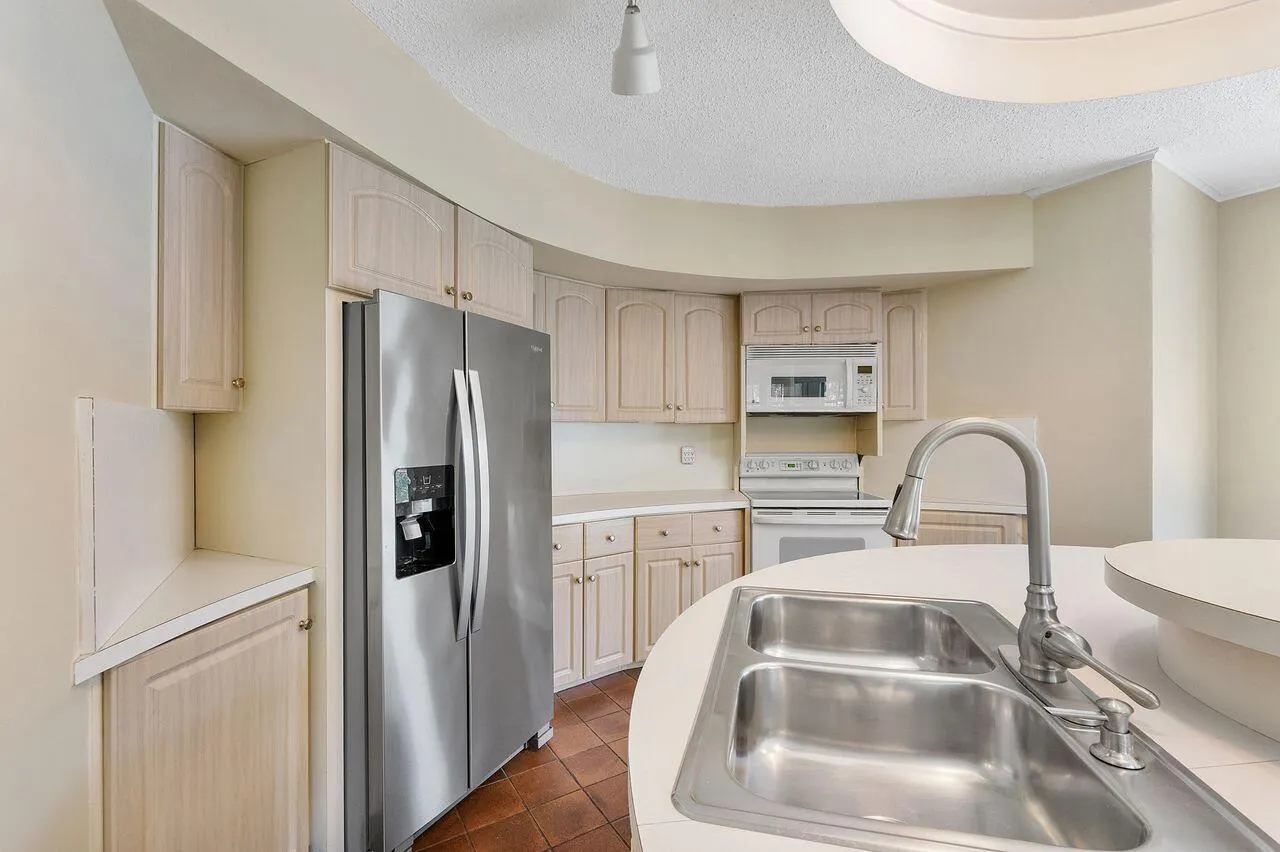 1350 W TERRA MAR Drive