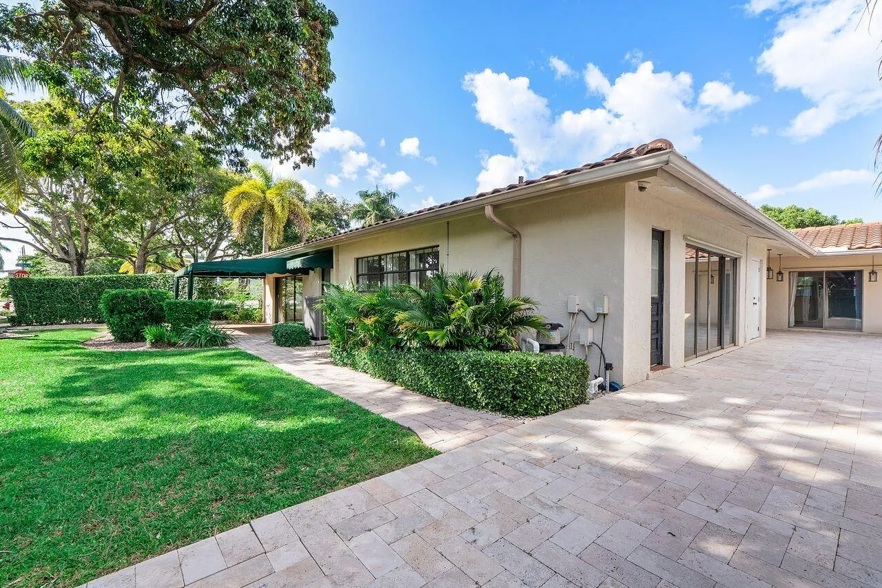 1350 W TERRA MAR Drive