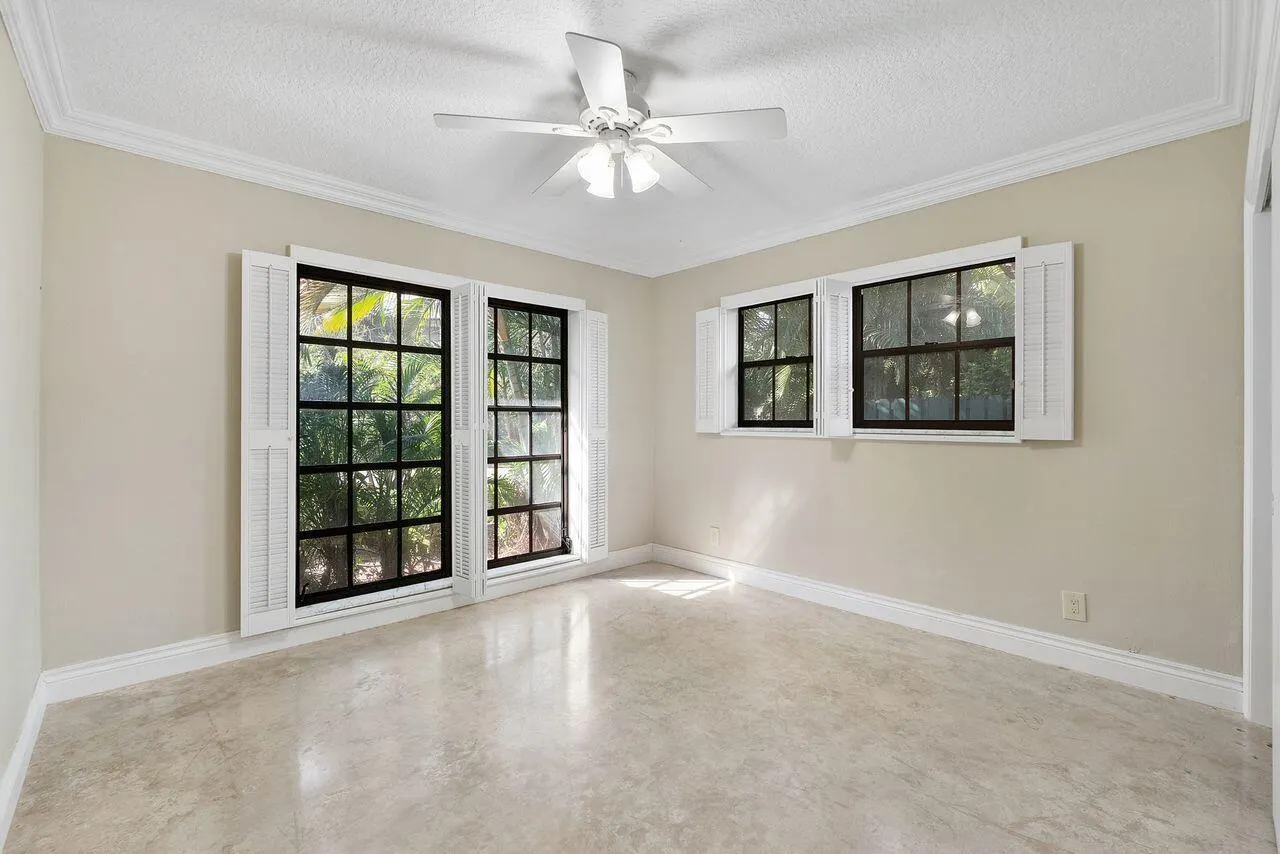 1350 W TERRA MAR Drive