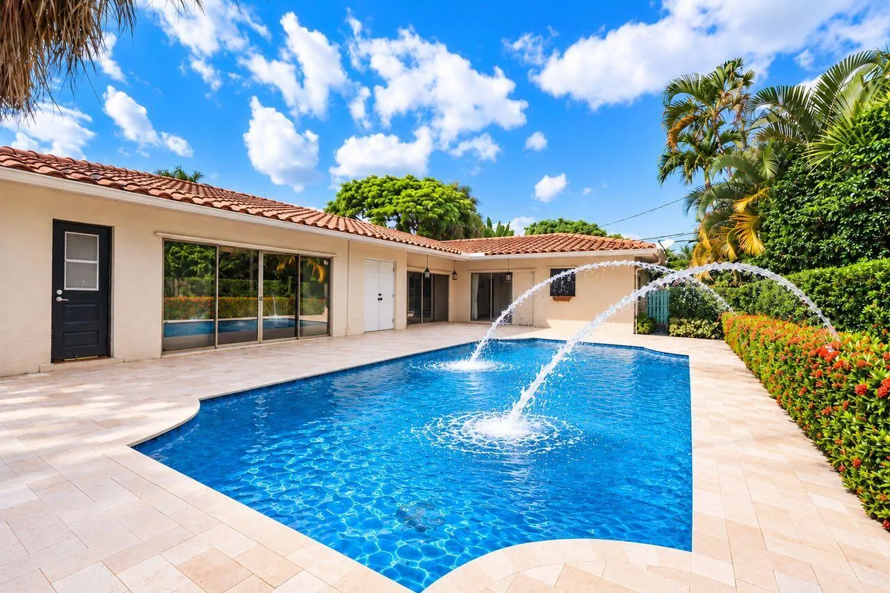 1350 W TERRA MAR Drive