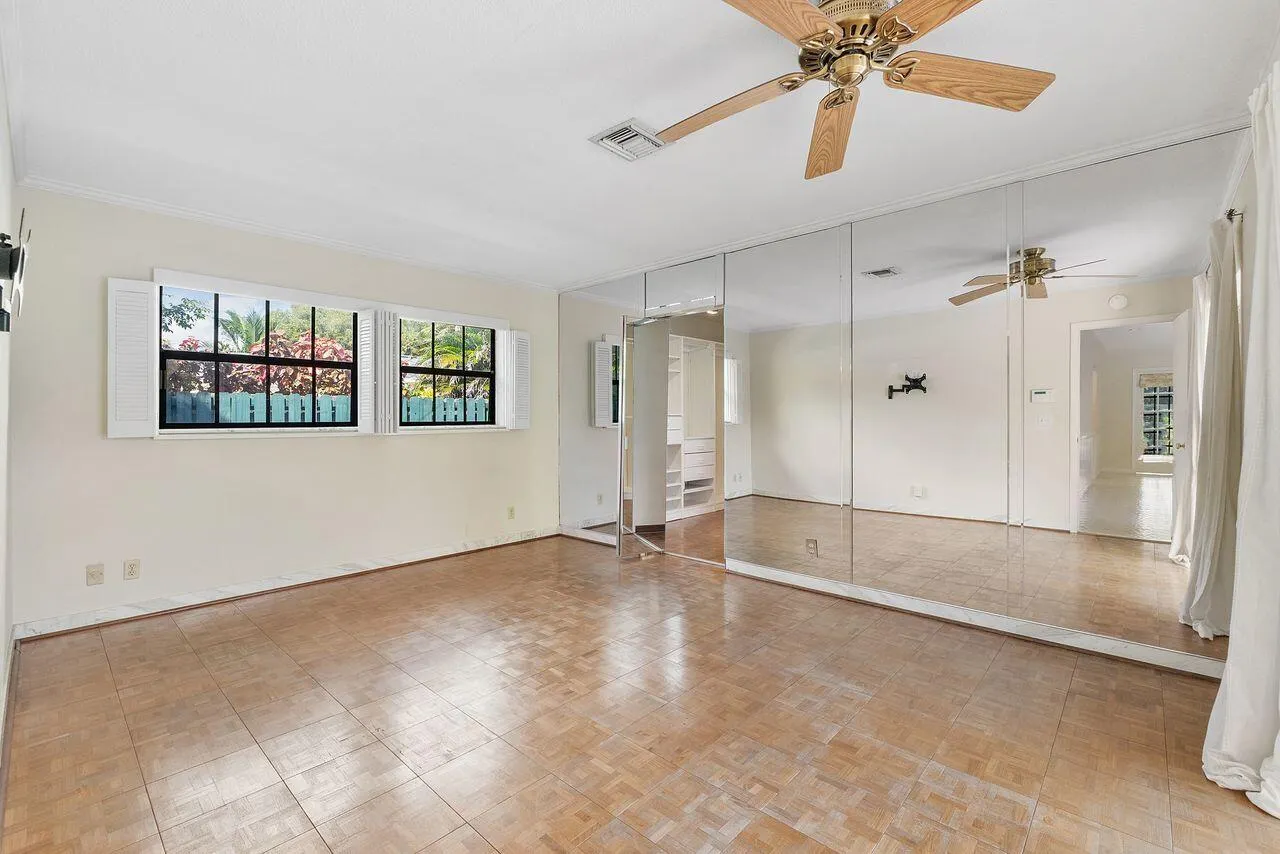 1350 W TERRA MAR Drive