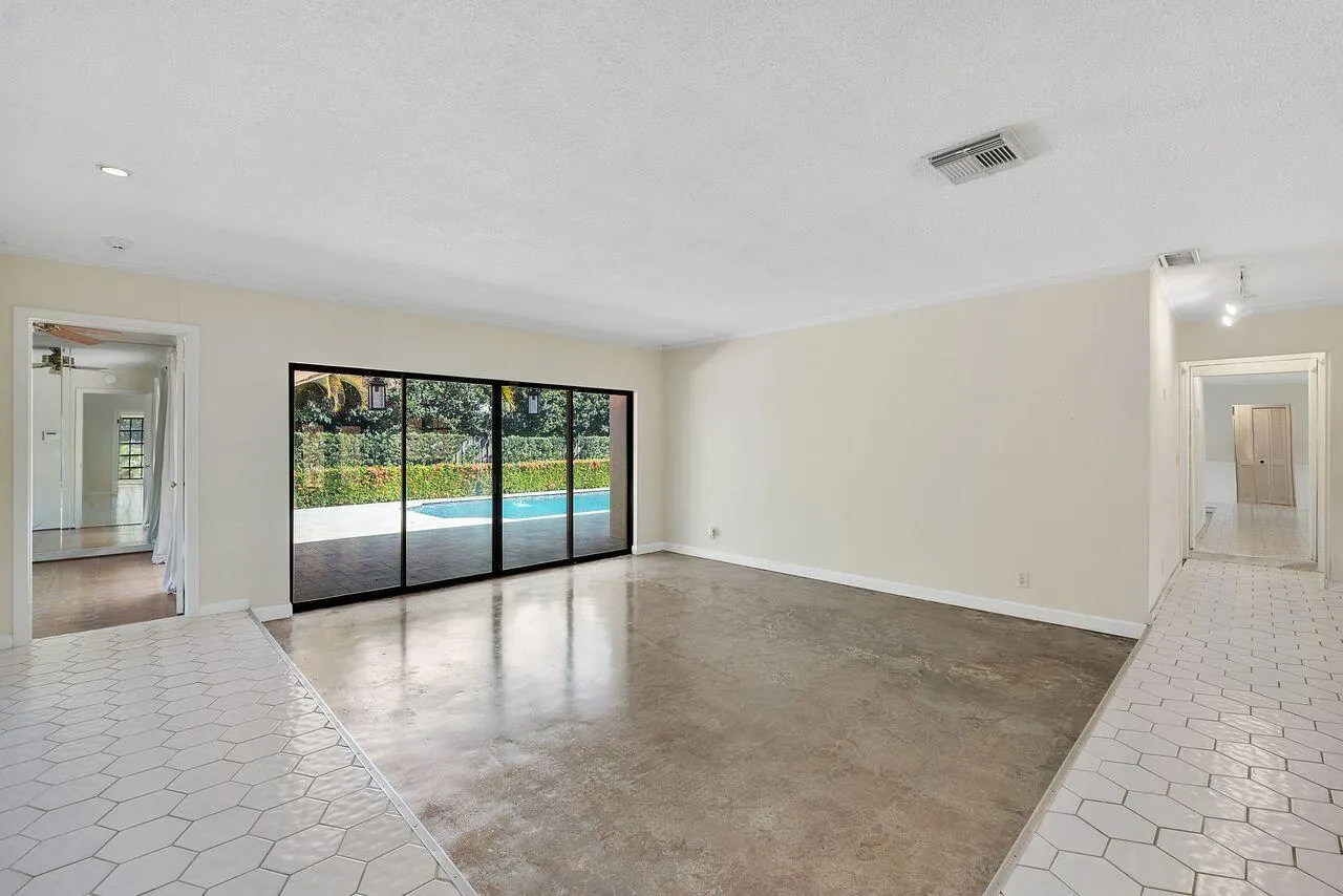 1350 W TERRA MAR Drive