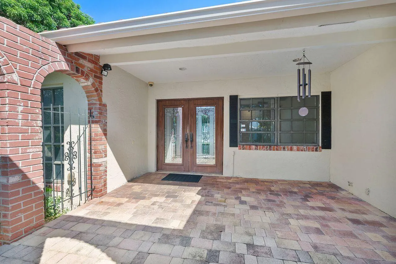 1350 W TERRA MAR Drive