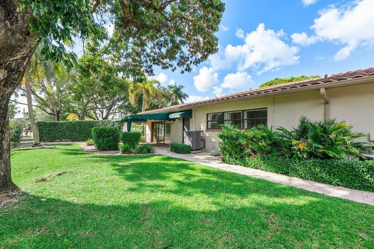 1350 W TERRA MAR Drive