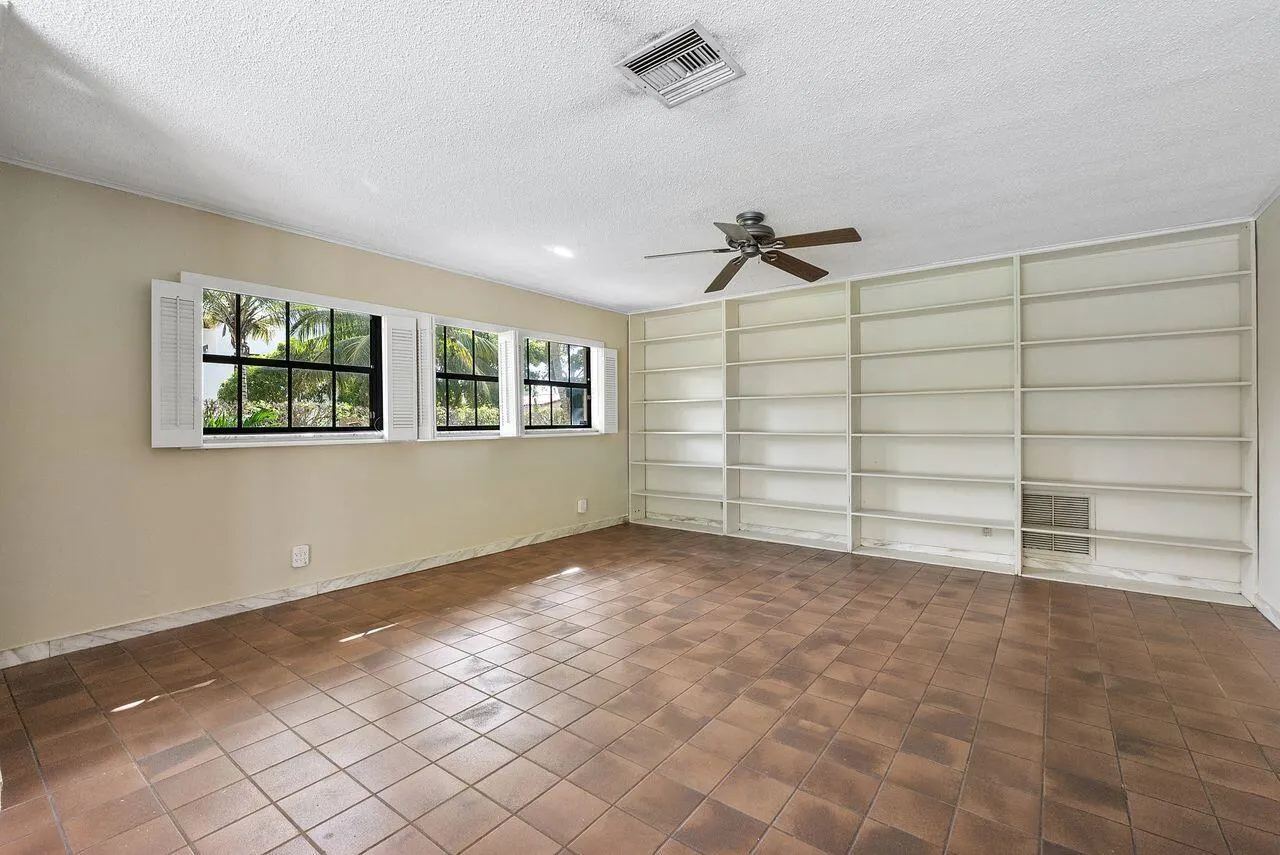 1350 W TERRA MAR Drive