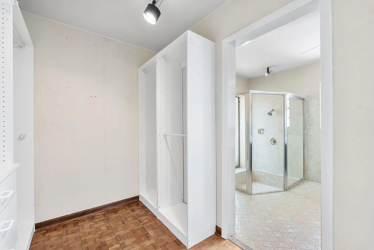 1350 W TERRA MAR Drive