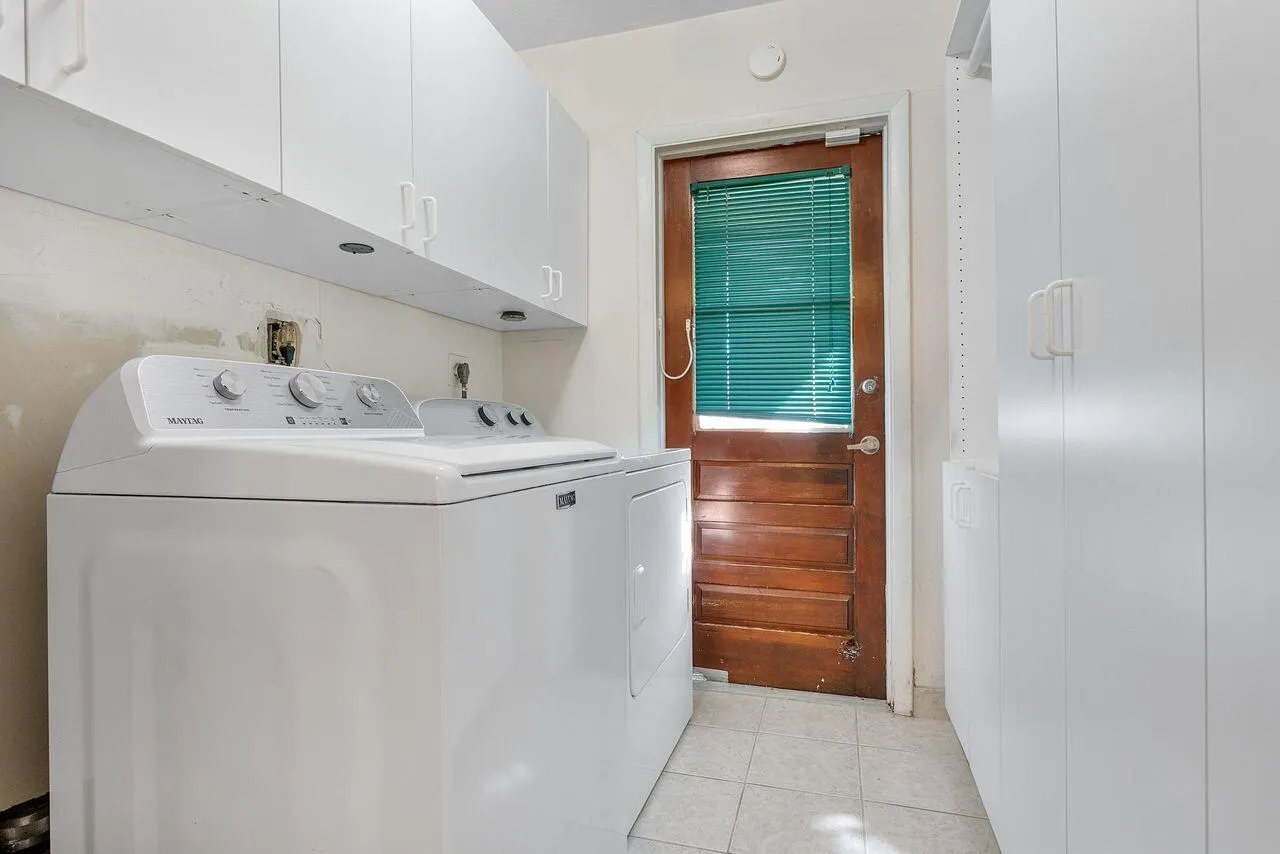 1350 W TERRA MAR Drive