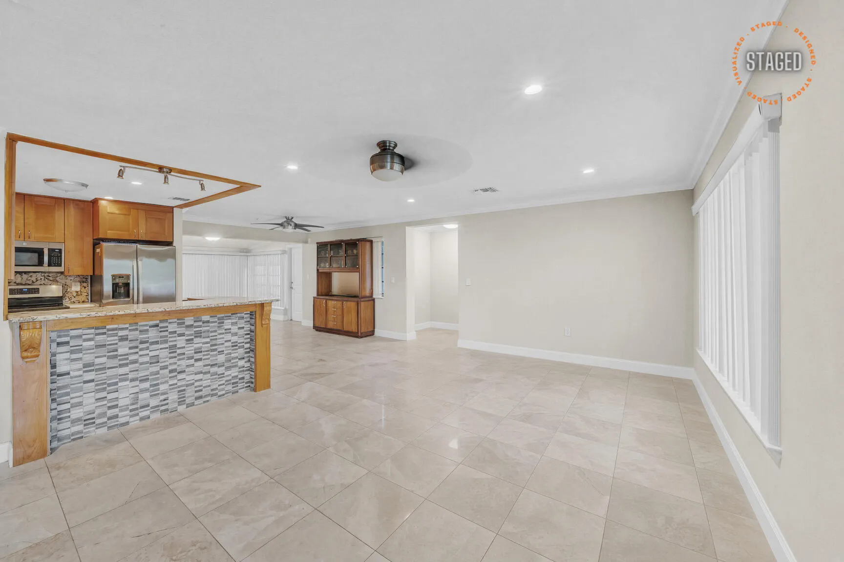 2600 NE 8TH Court