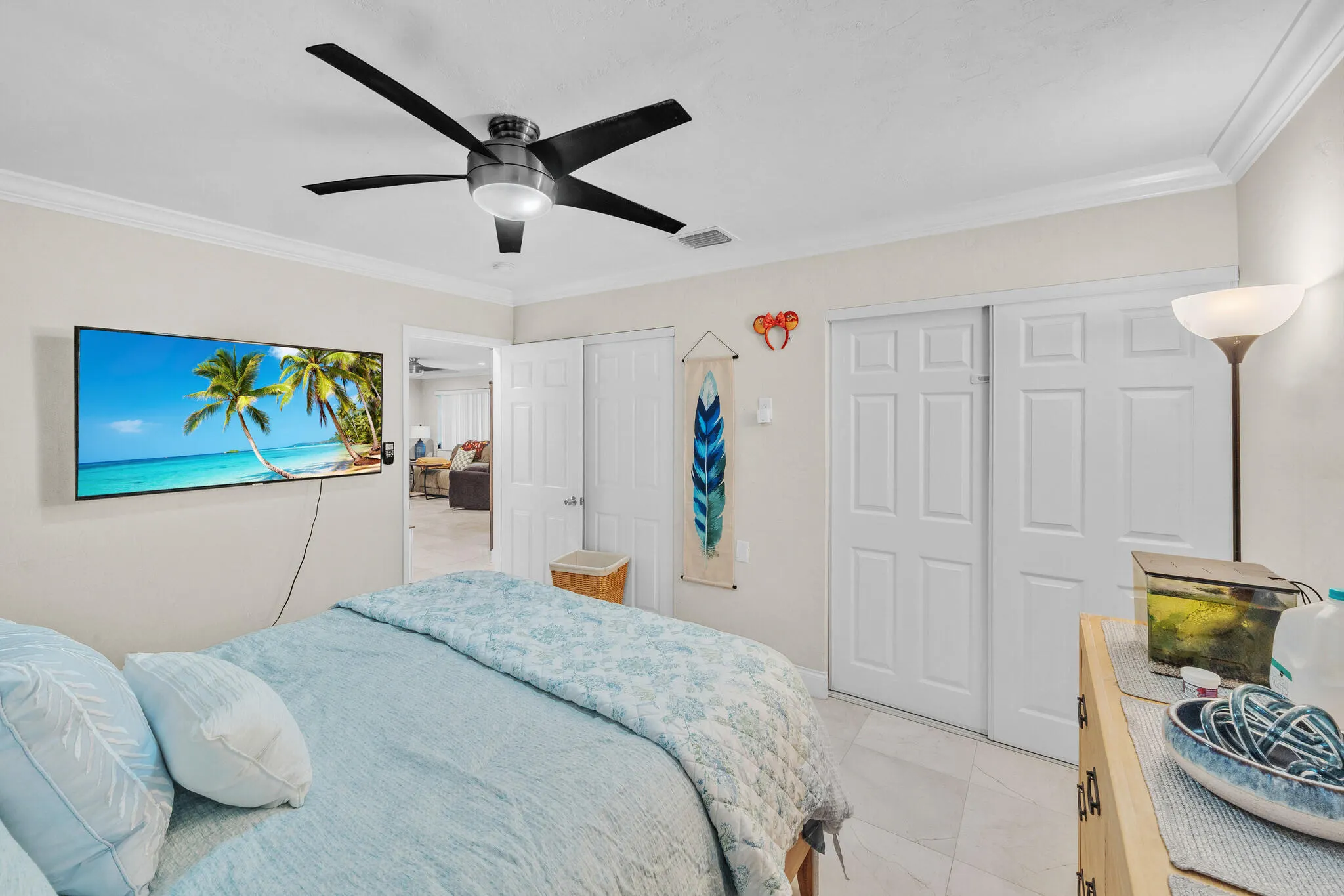 2600 NE 8TH Court