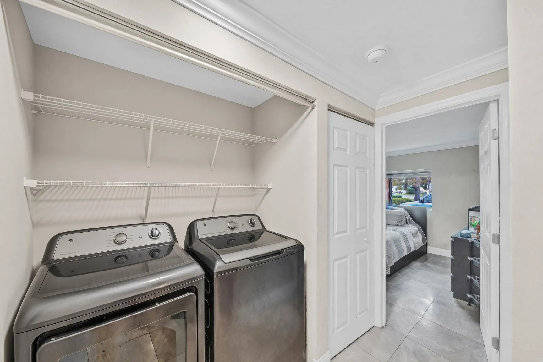 2600 NE 8TH Court