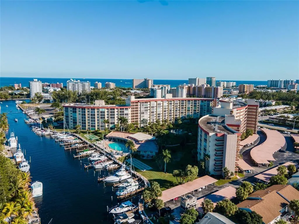 2731 NE 14TH ST Causeway NE #701