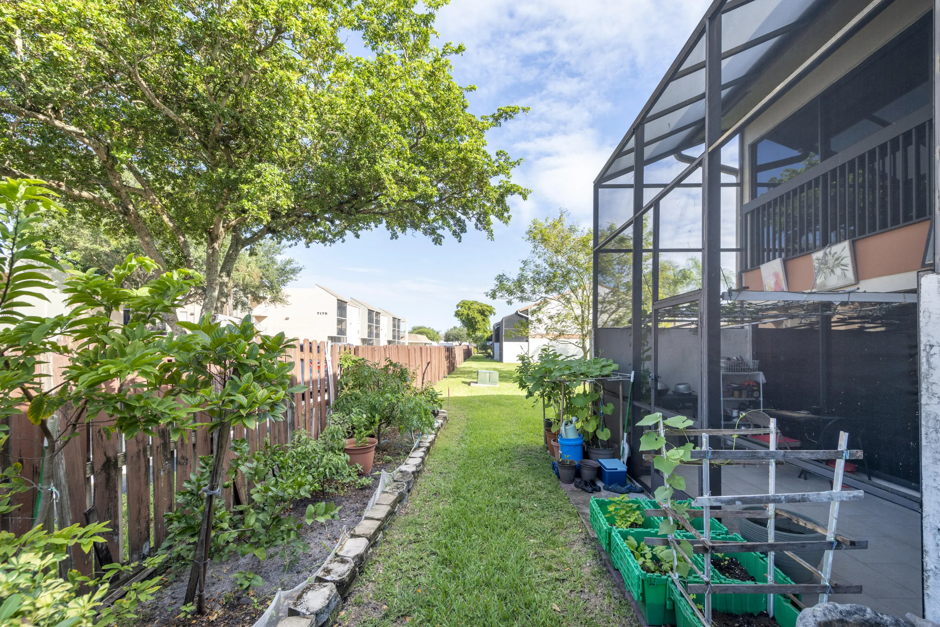 4421 SW 70TH Terrace