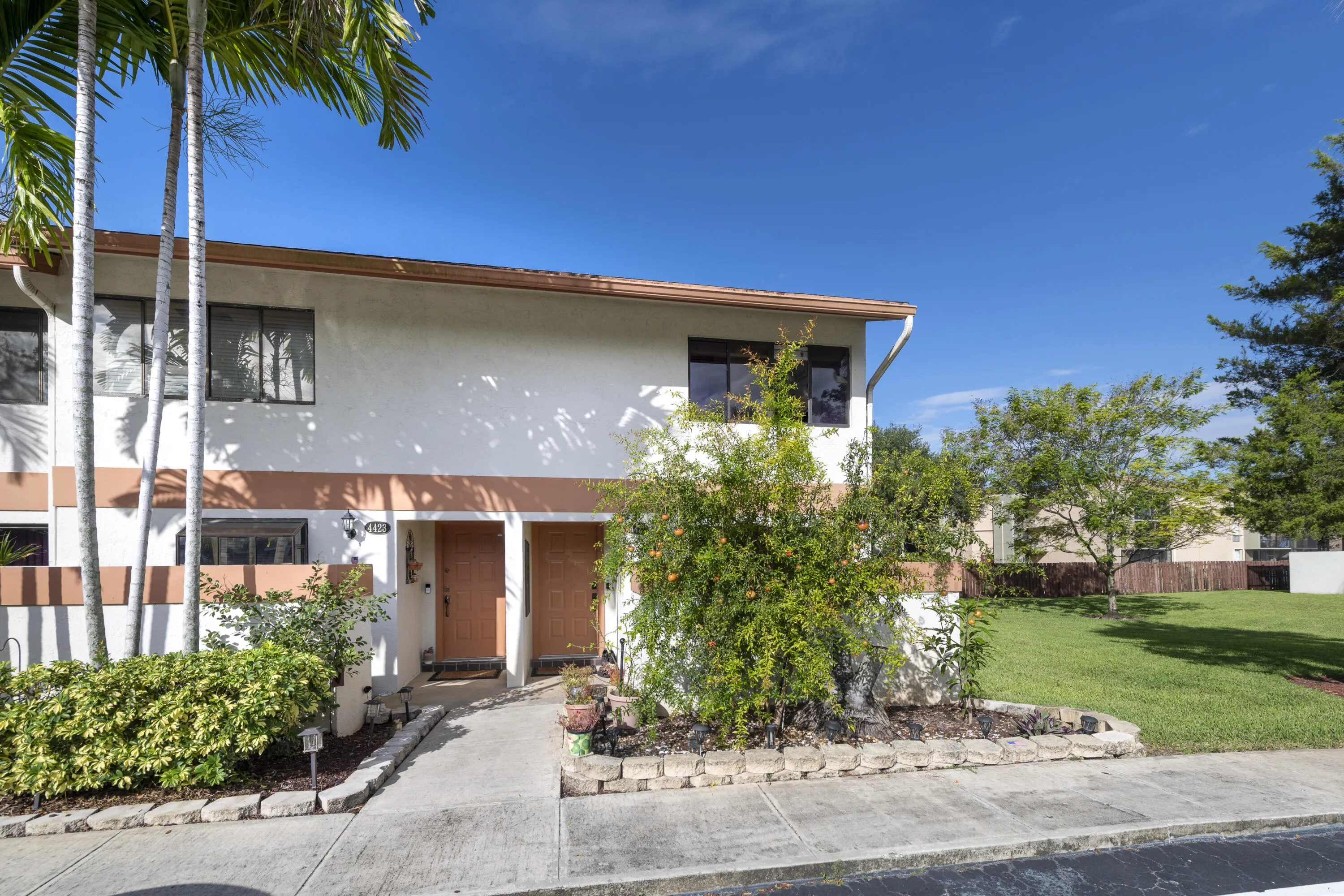 4421 SW 70TH Terrace