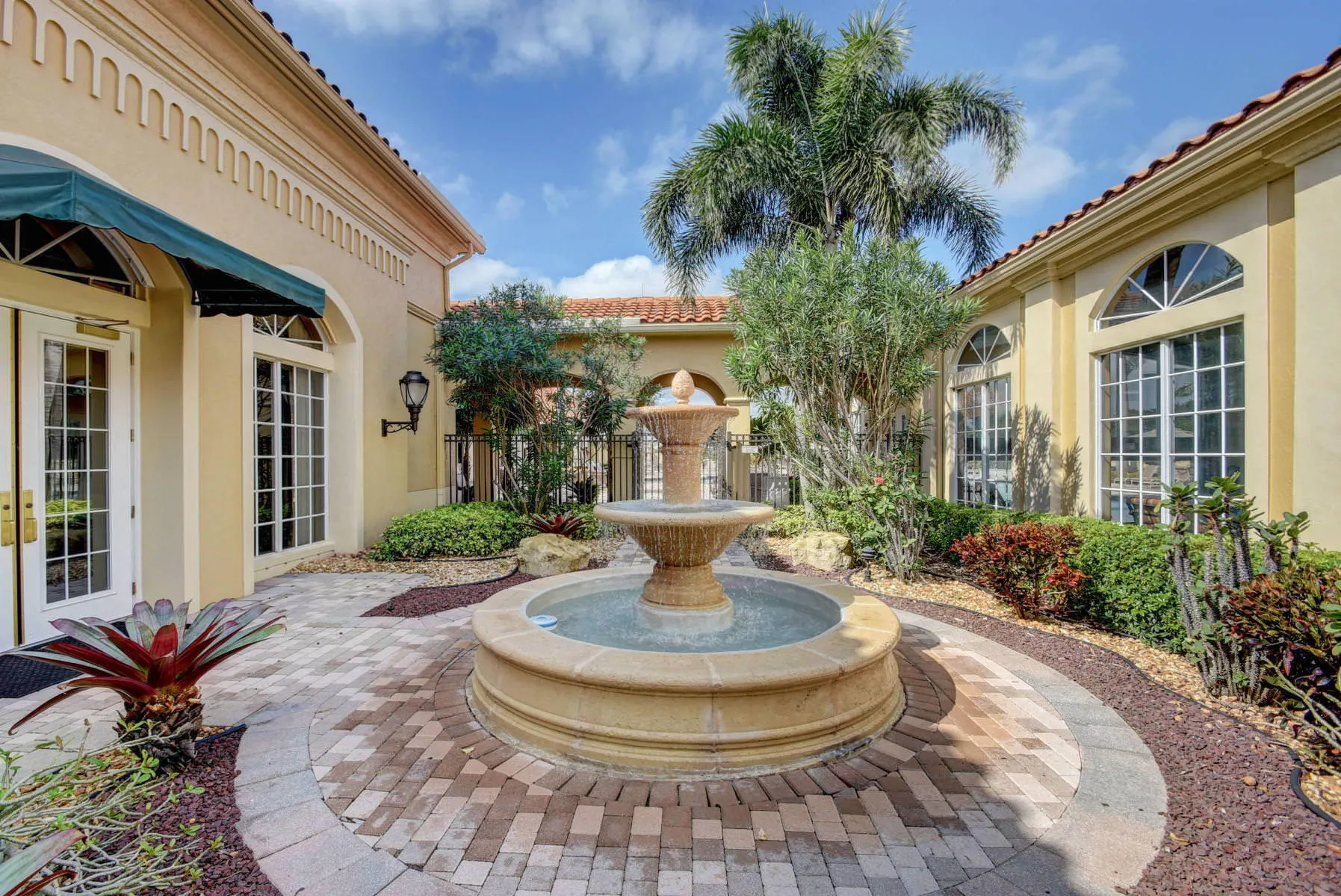 5257 GLENVILLE Drive