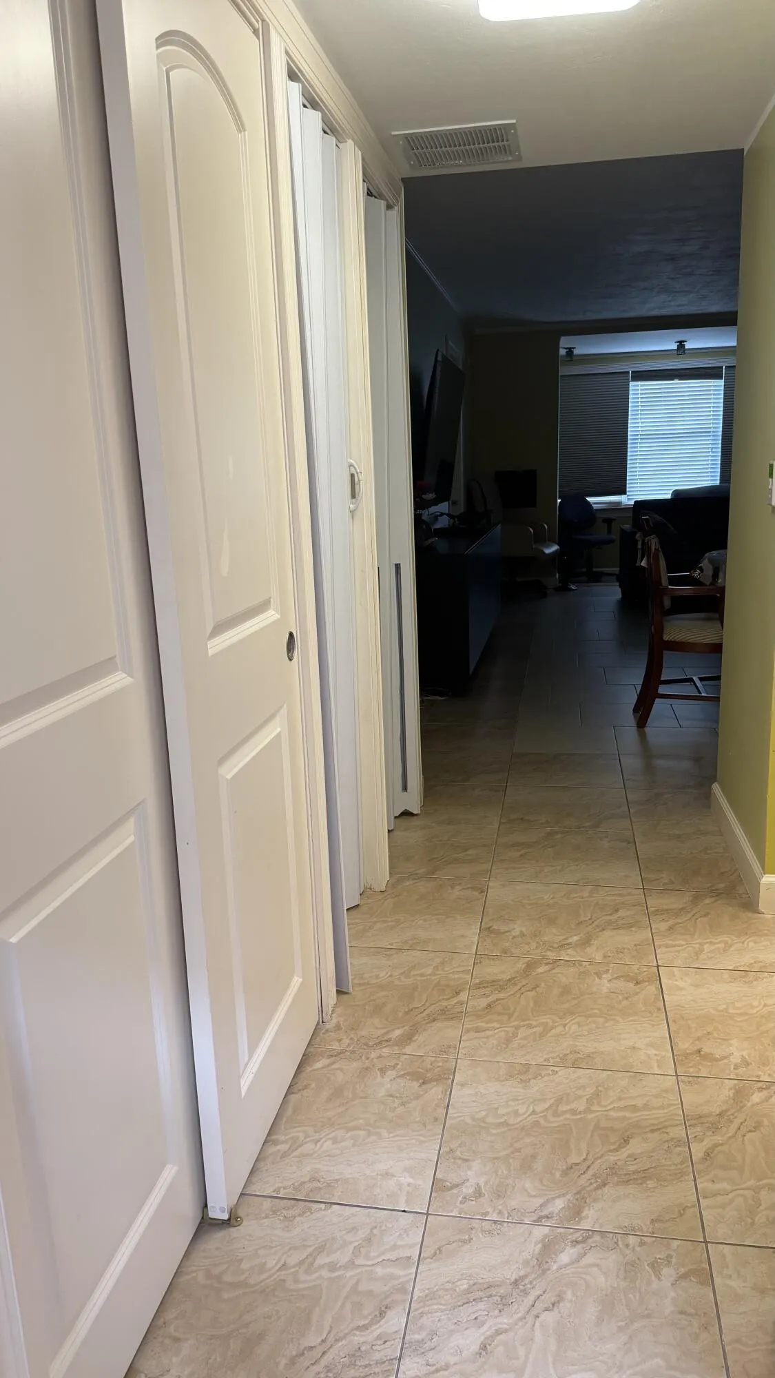 2841 SOMERSET Drive #112