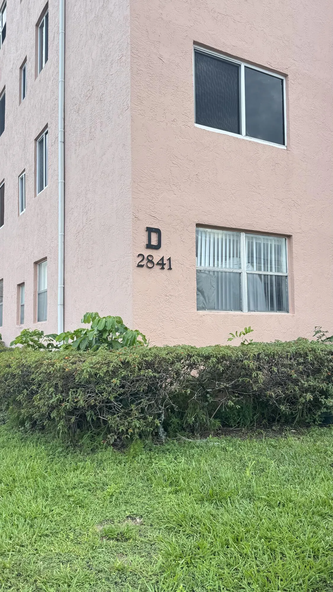 2841 SOMERSET Drive #112