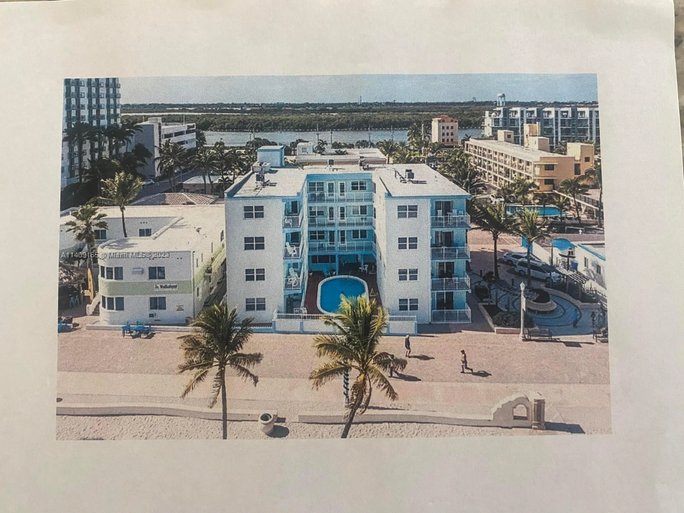 2600 N SURF Road #403