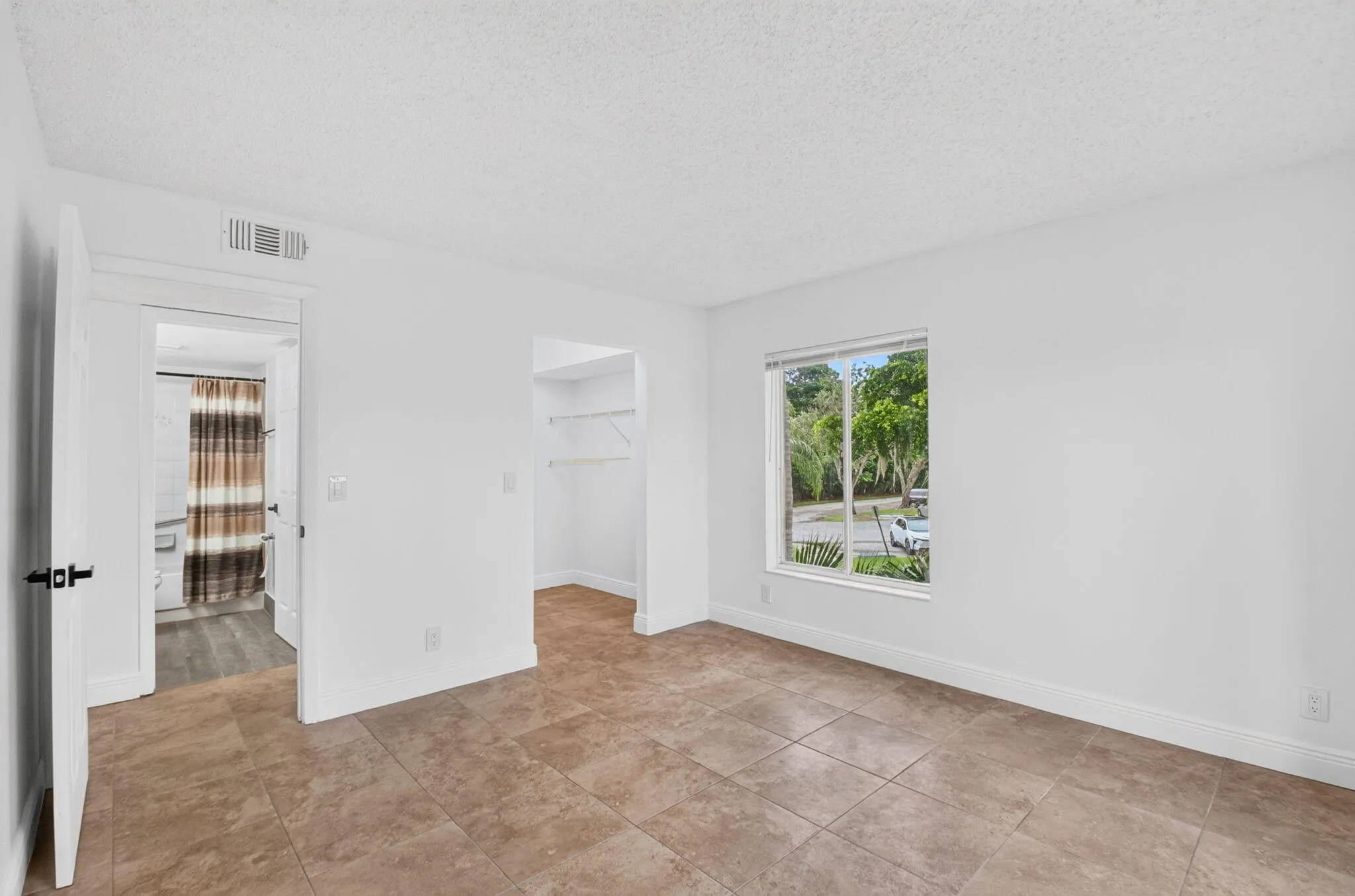 13791 ONEIDA Drive #E2