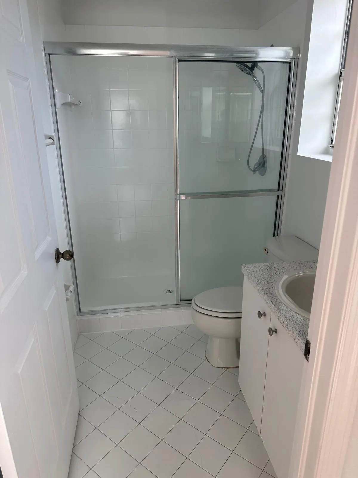 1570 NE 33 Road #201
