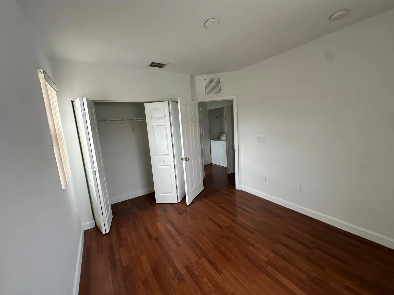 1570 NE 33 Road #201