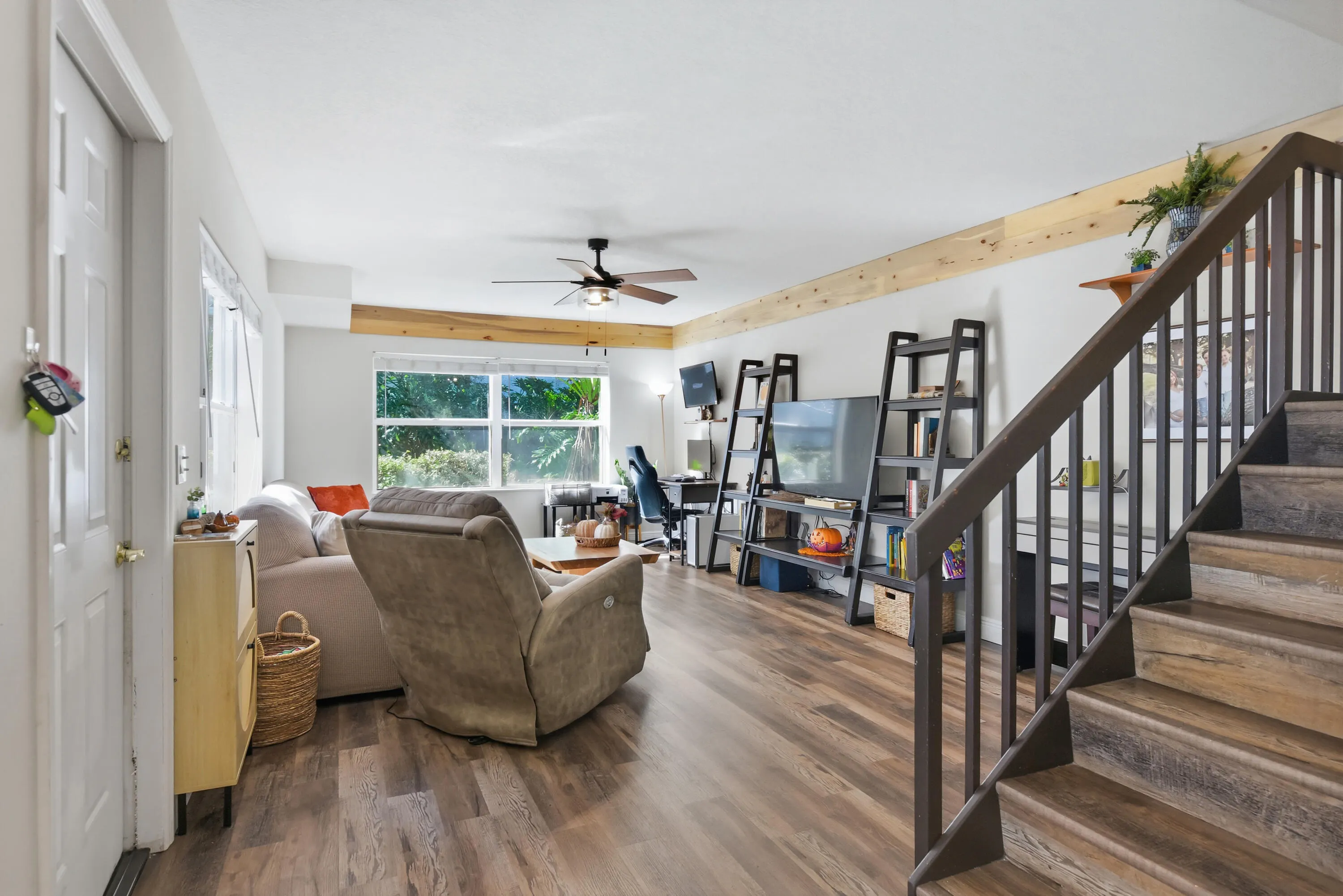 3233 SW SUNSET TRACE Circle
