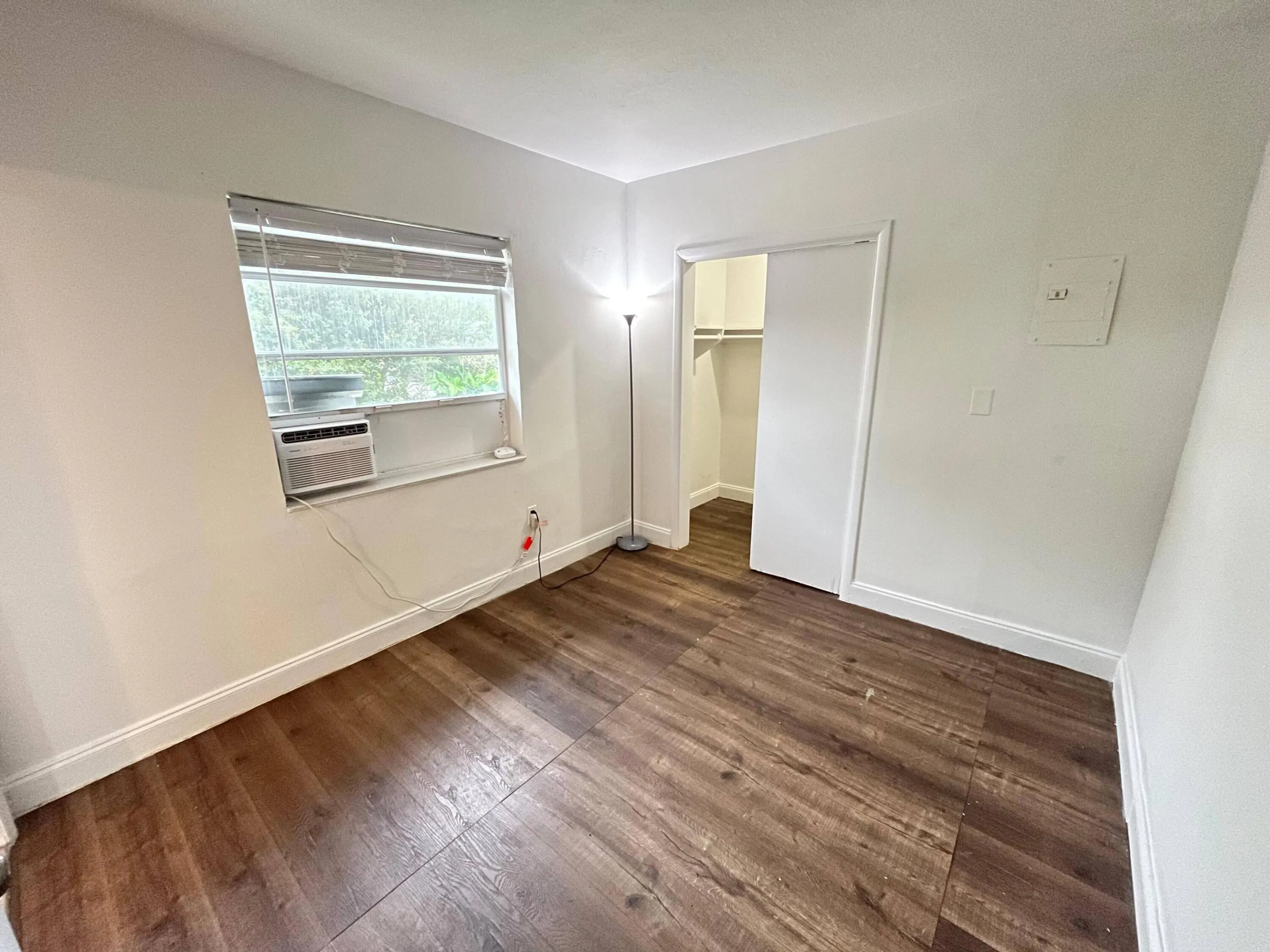 1302 S FEDERAL Highway #1