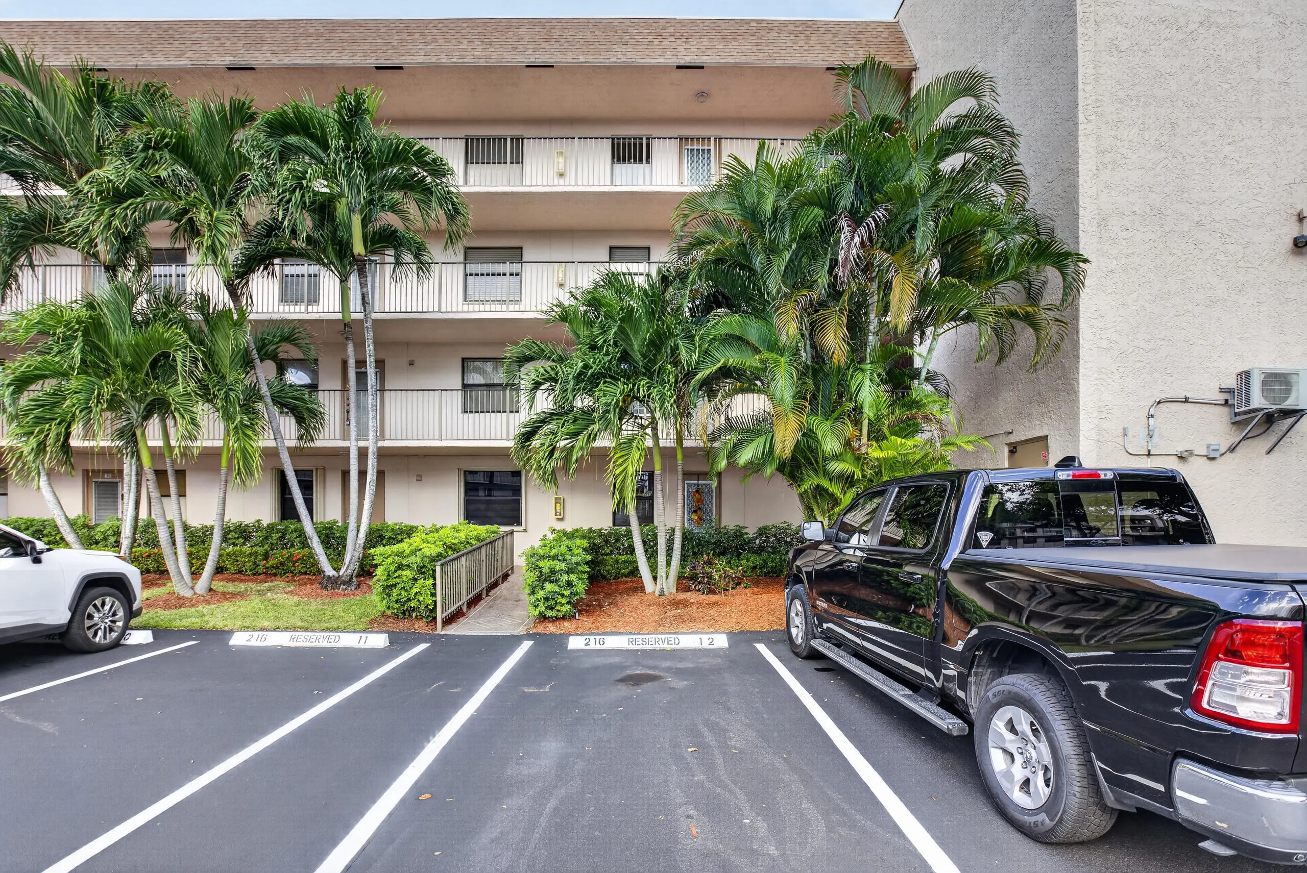 2793 NW 104TH Avenue #105