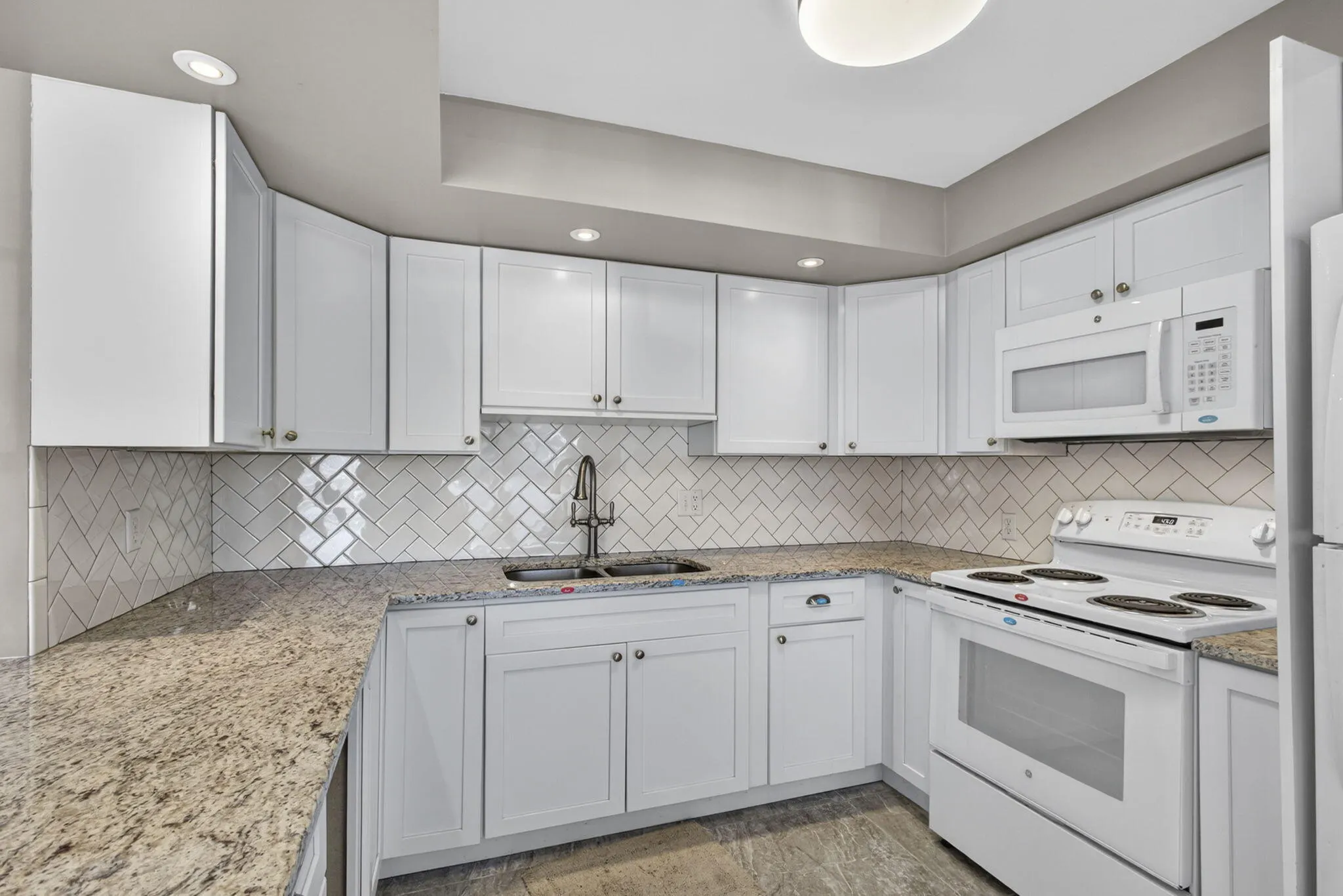 105 GREENBRIER C