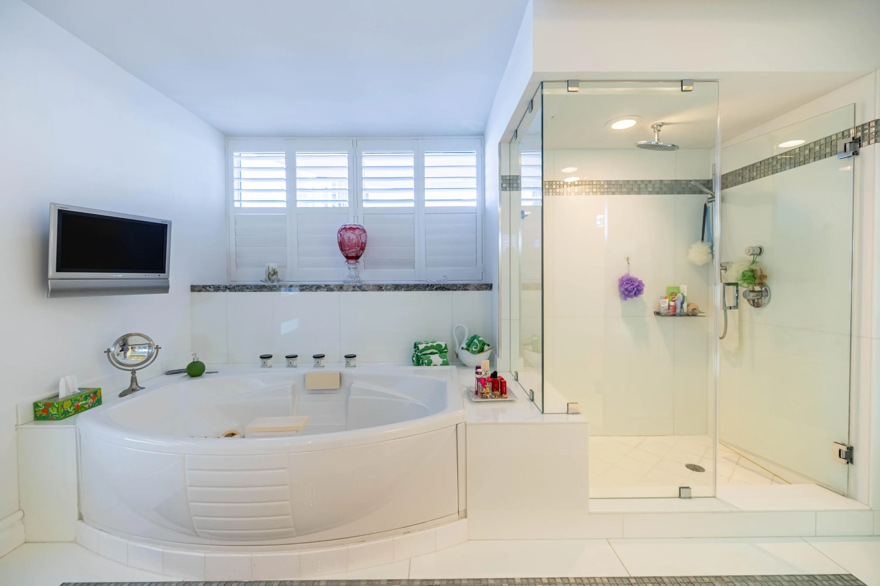 17555 COLLINS Avenue #2305