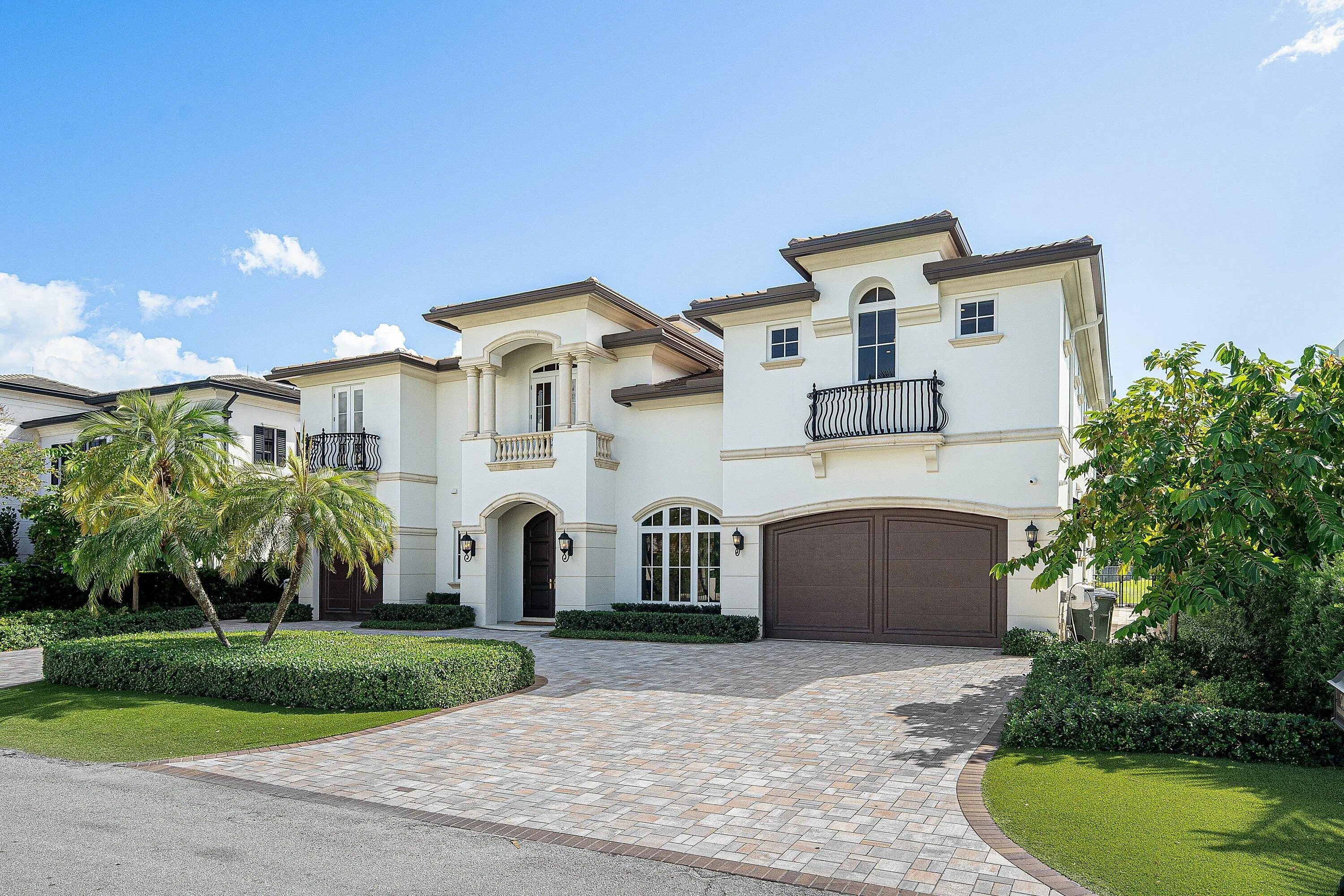 540 GOLDEN HARBOUR Drive